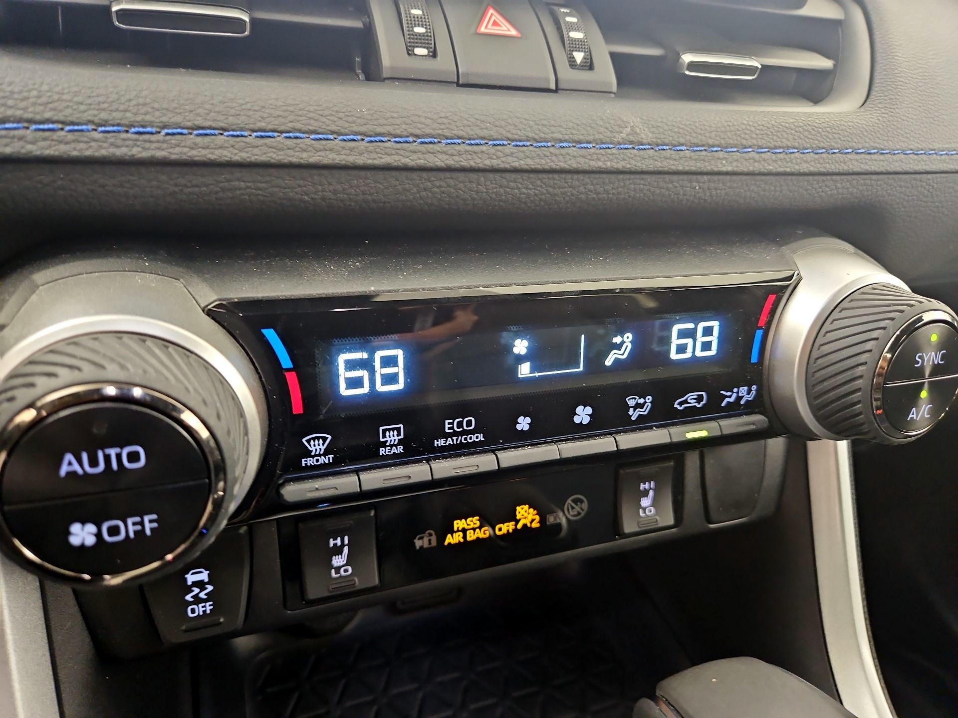 Thumbnail: 2024 Toyota RAV4 - 17