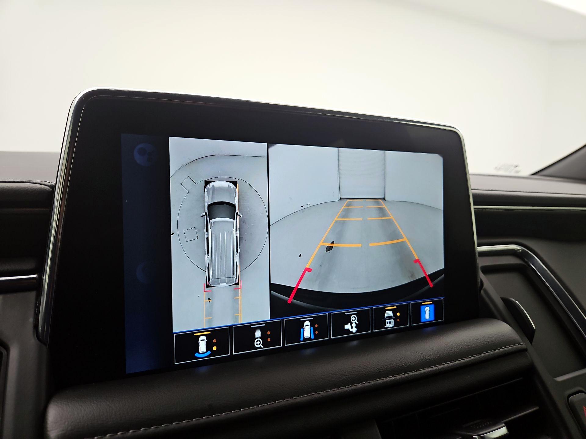 Thumbnail: 2022 Chevrolet Suburban - 14