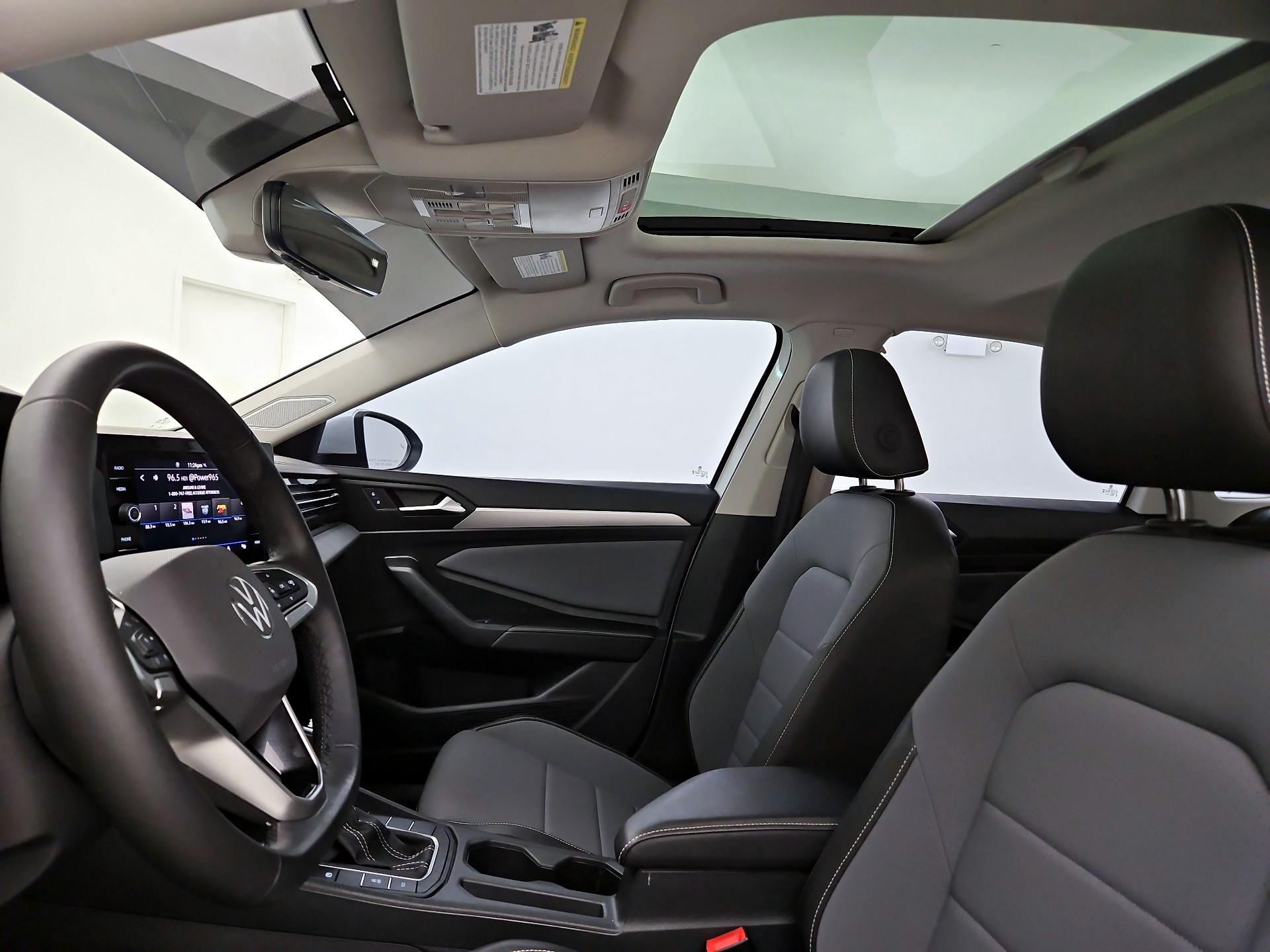 Thumbnail: 2025 Volkswagen Jetta - 19