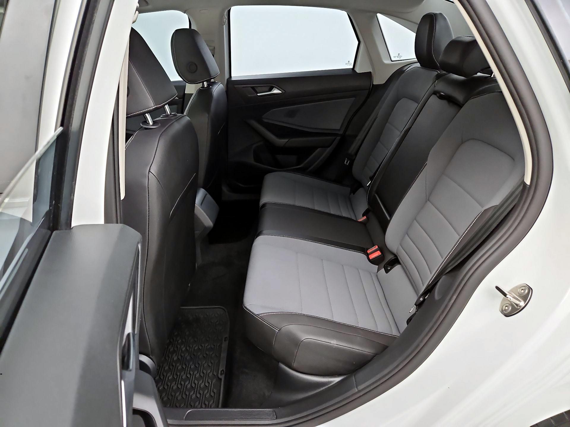 Thumbnail: 2025 Volkswagen Jetta - 20