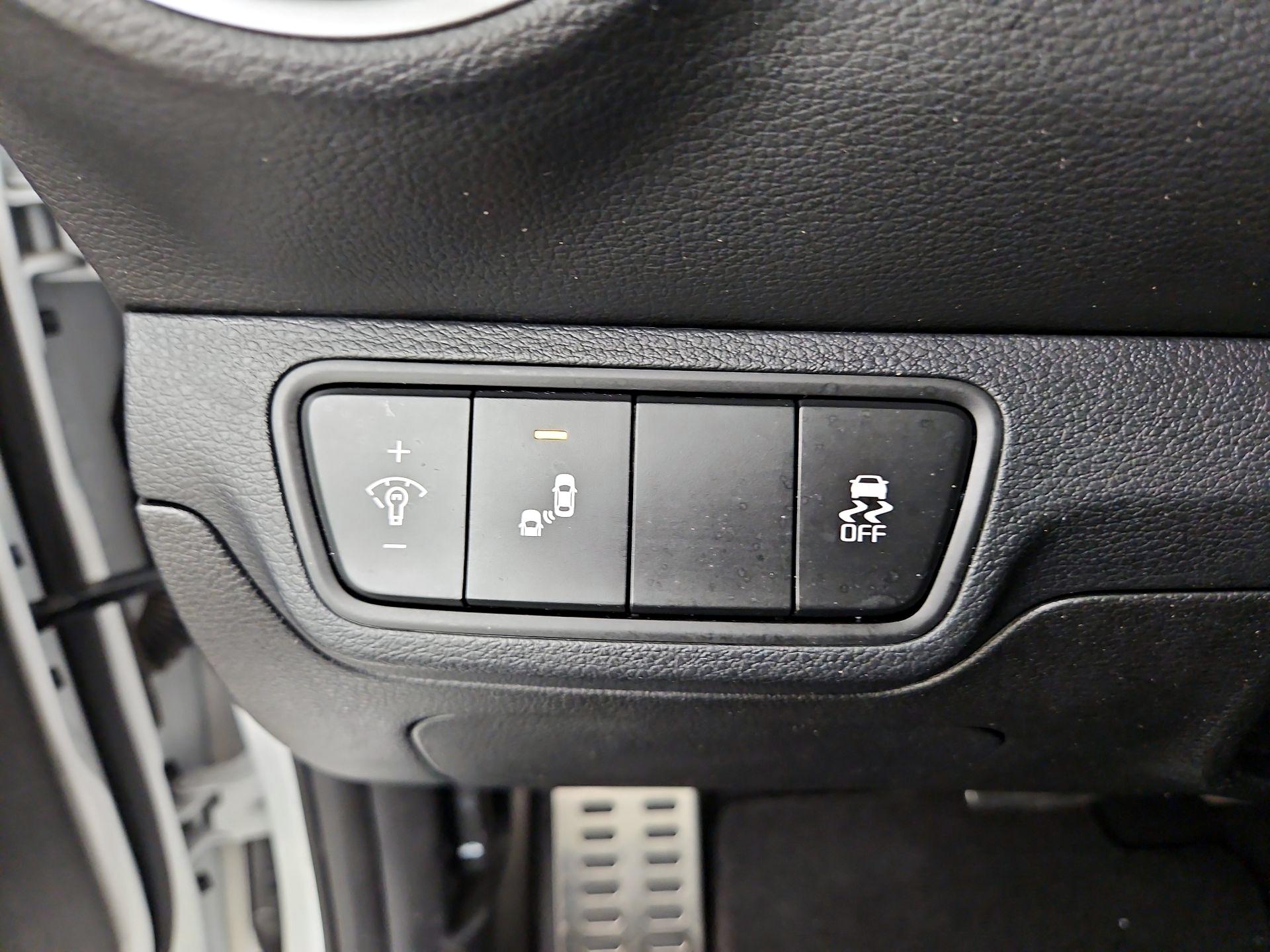 Thumbnail: 2023 Kia Forte - 13