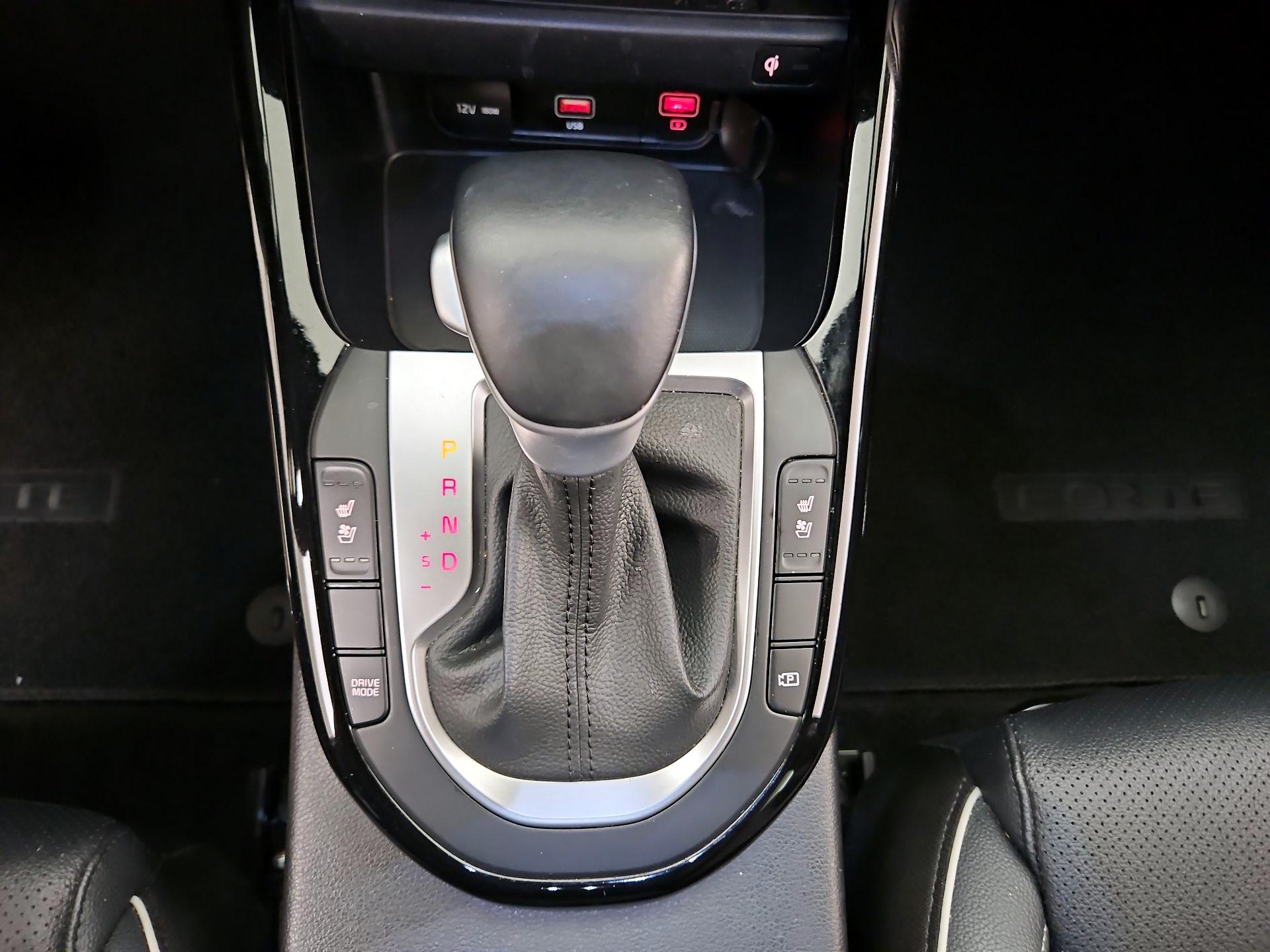 Thumbnail: 2023 Kia Forte - 18