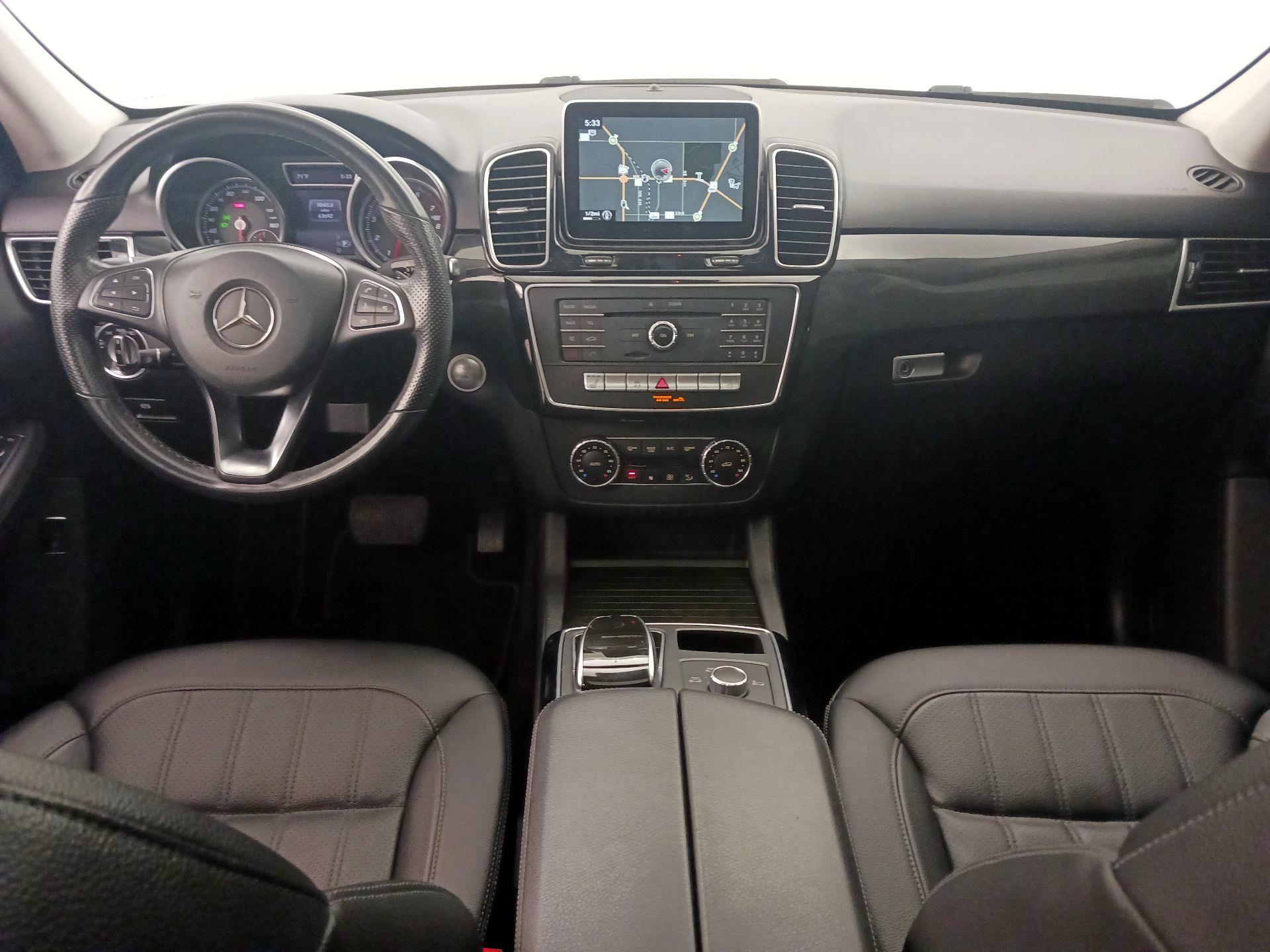 Thumbnail: 2016 Mercedes-Benz GLE - 9