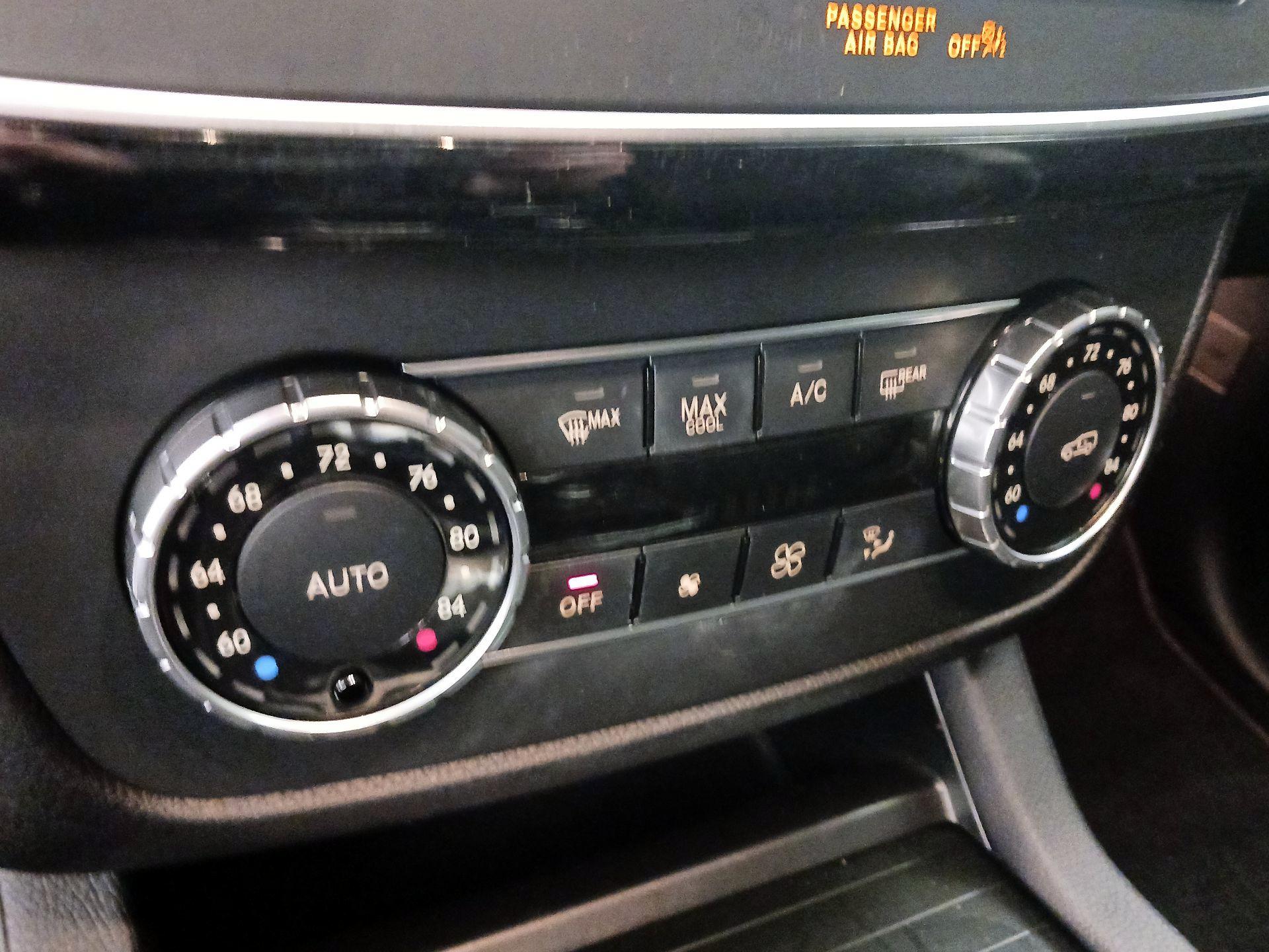 Thumbnail: 2016 Mercedes-Benz GLE - 17