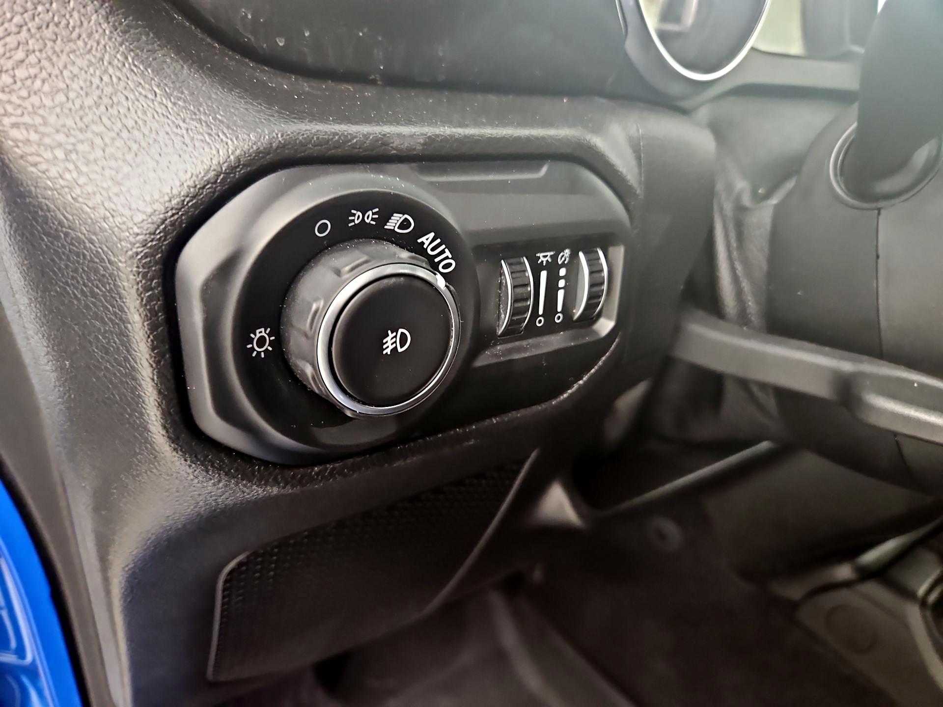 Thumbnail: 2021 Jeep Wrangler - 13