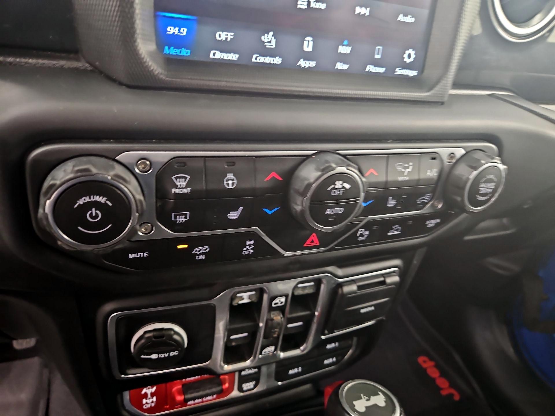 Thumbnail: 2021 Jeep Wrangler - 17