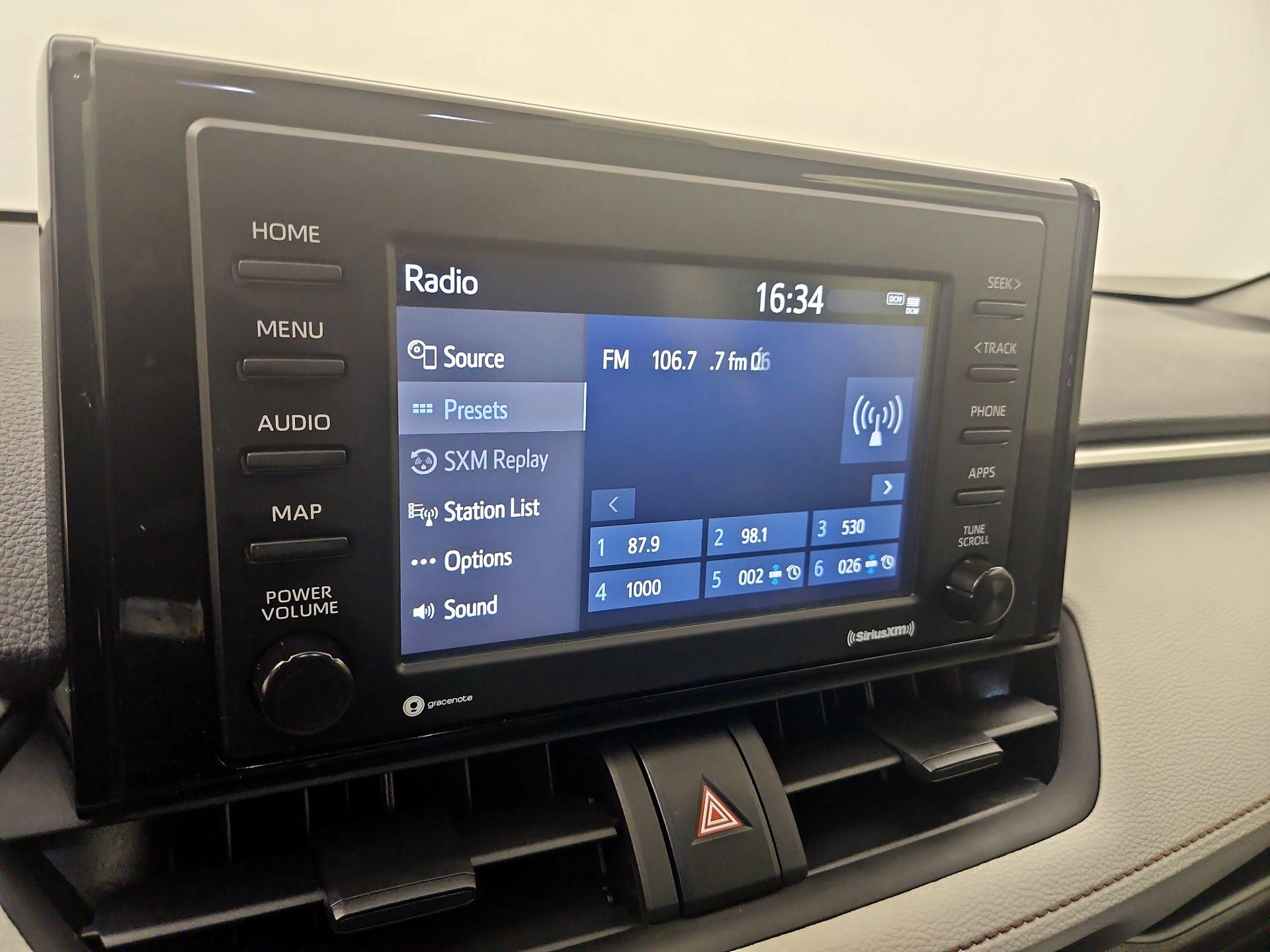 Thumbnail: 2020 Toyota RAV4 - 14