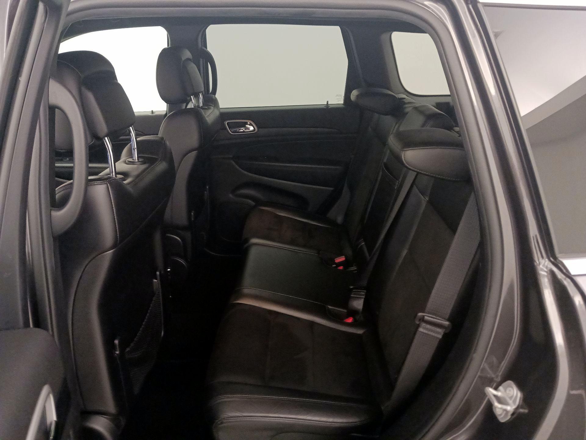 Thumbnail: 2021 Jeep Grand Cherokee - 20