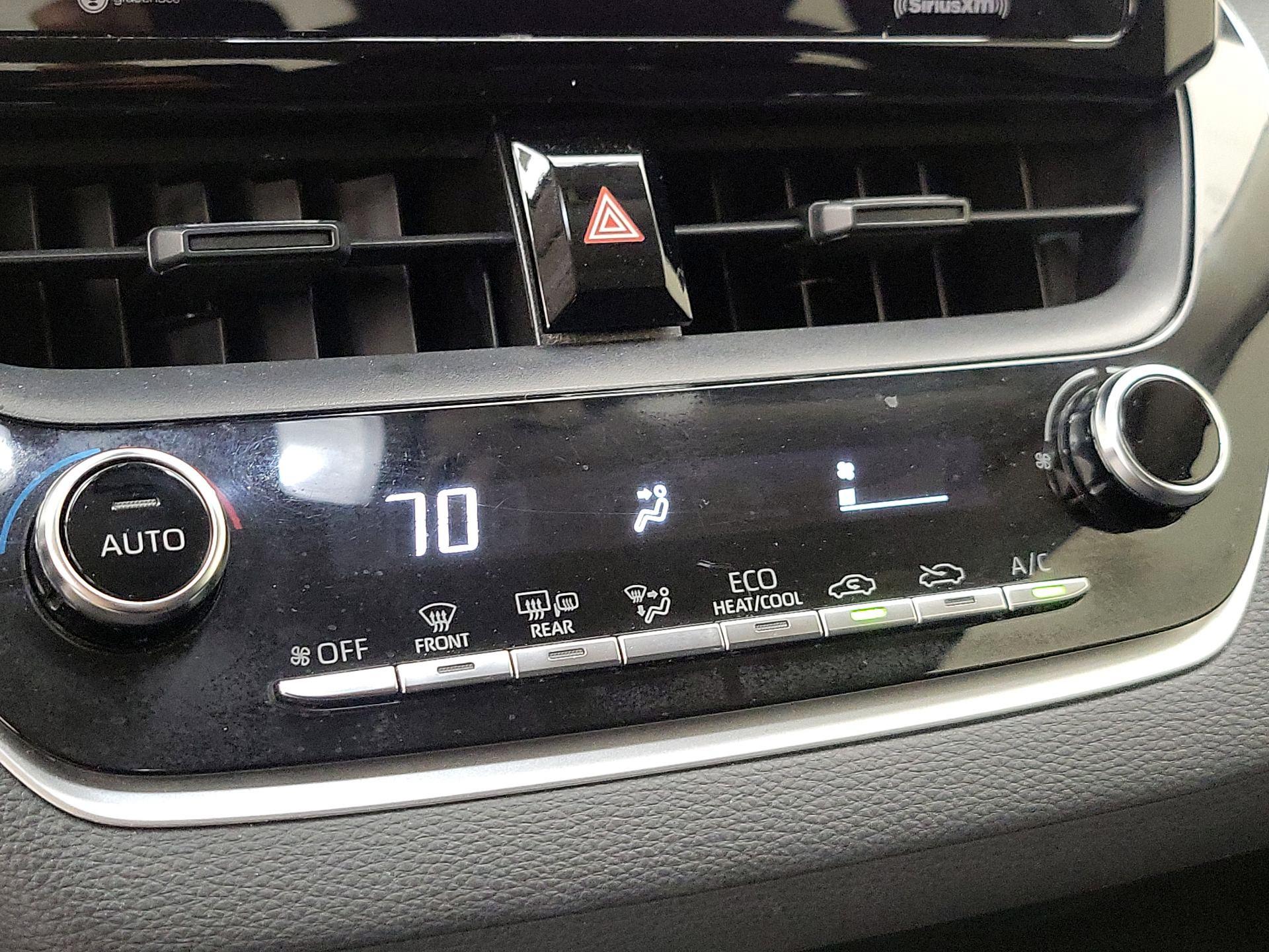 Thumbnail: 2021 Toyota Corolla - 16