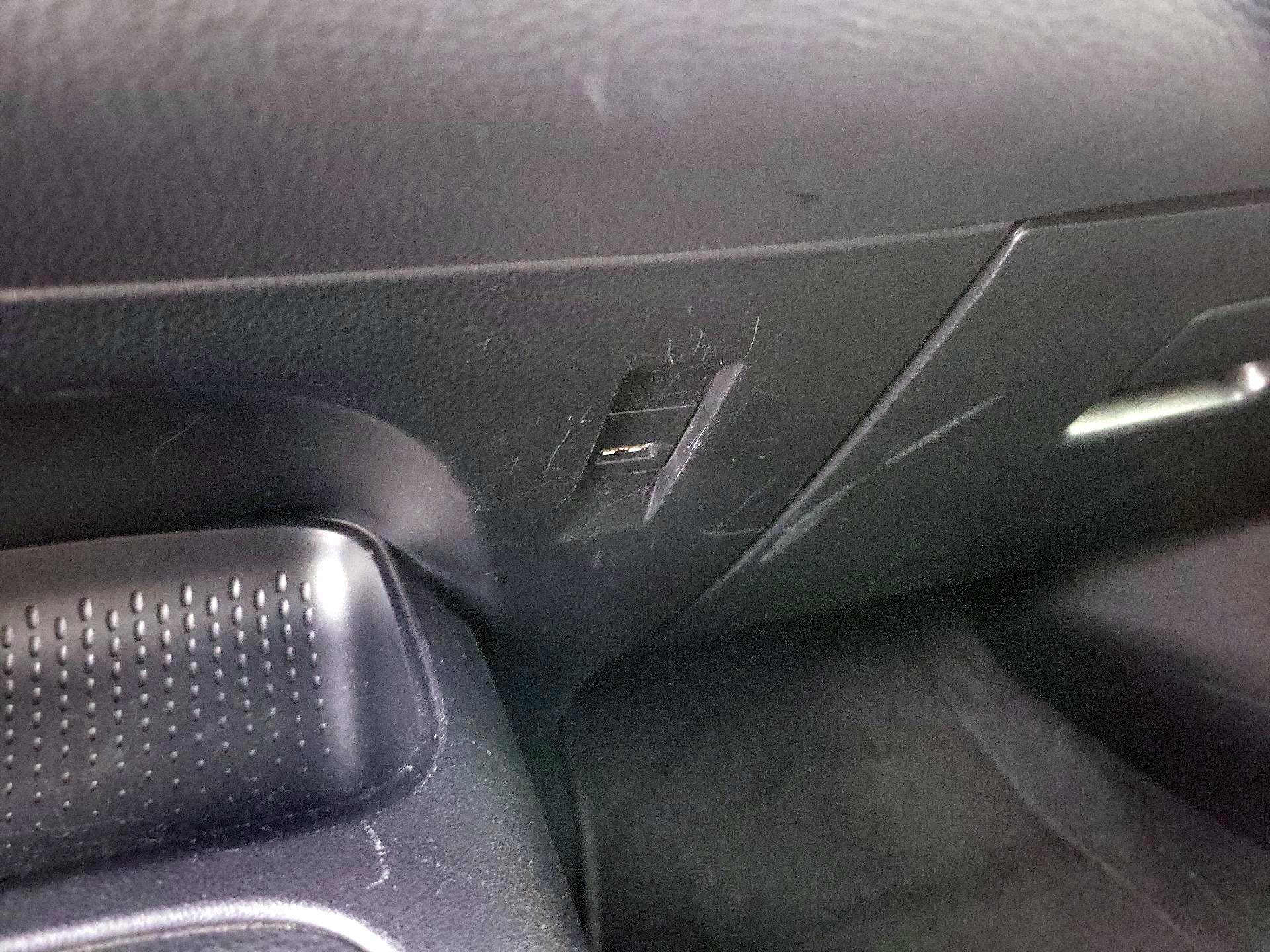 Thumbnail: 2021 Toyota Corolla - 18