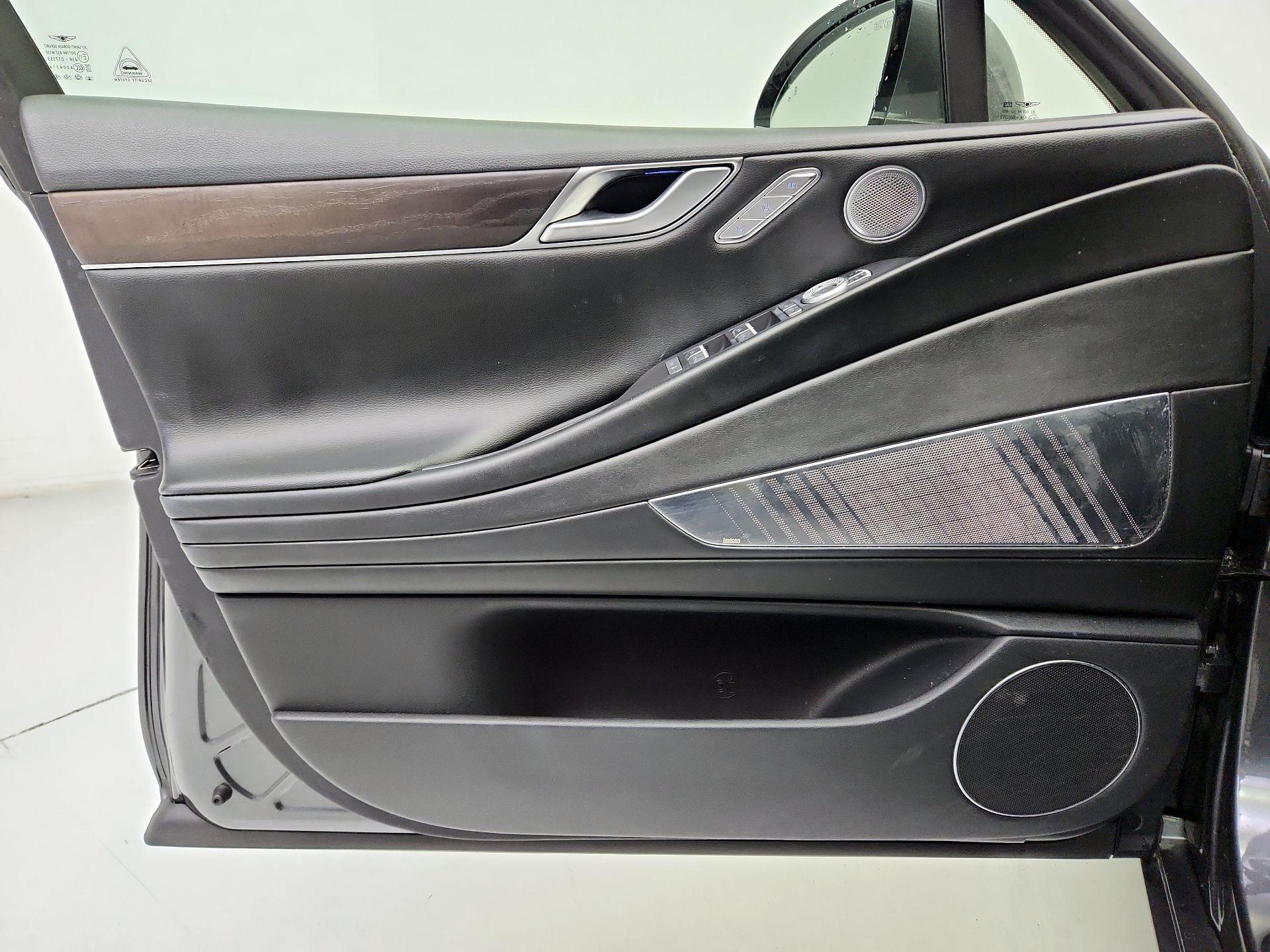 Thumbnail: 2021 Genesis G80 - 12