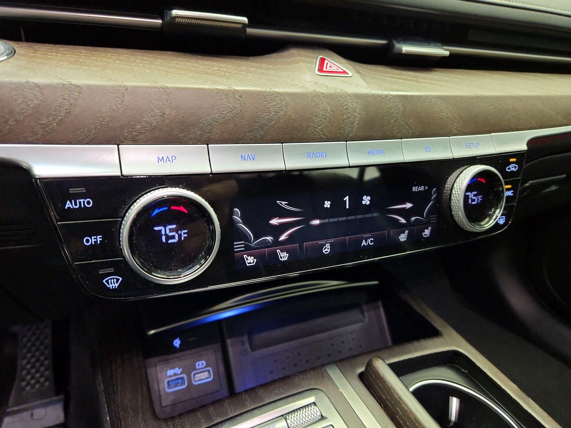 Thumbnail: 2021 Genesis G80 - 17