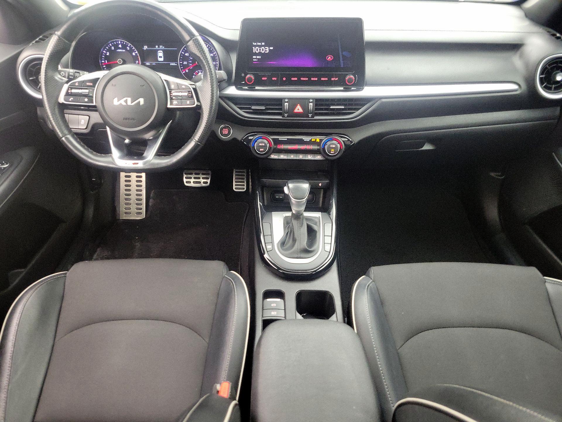 Thumbnail: 2023 Kia Forte - 9