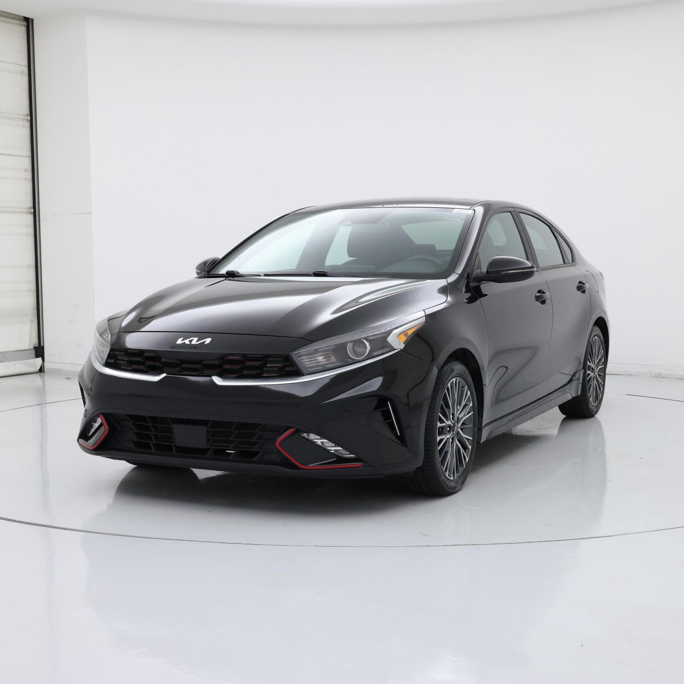 Thumbnail: 2023 Kia Forte - 4