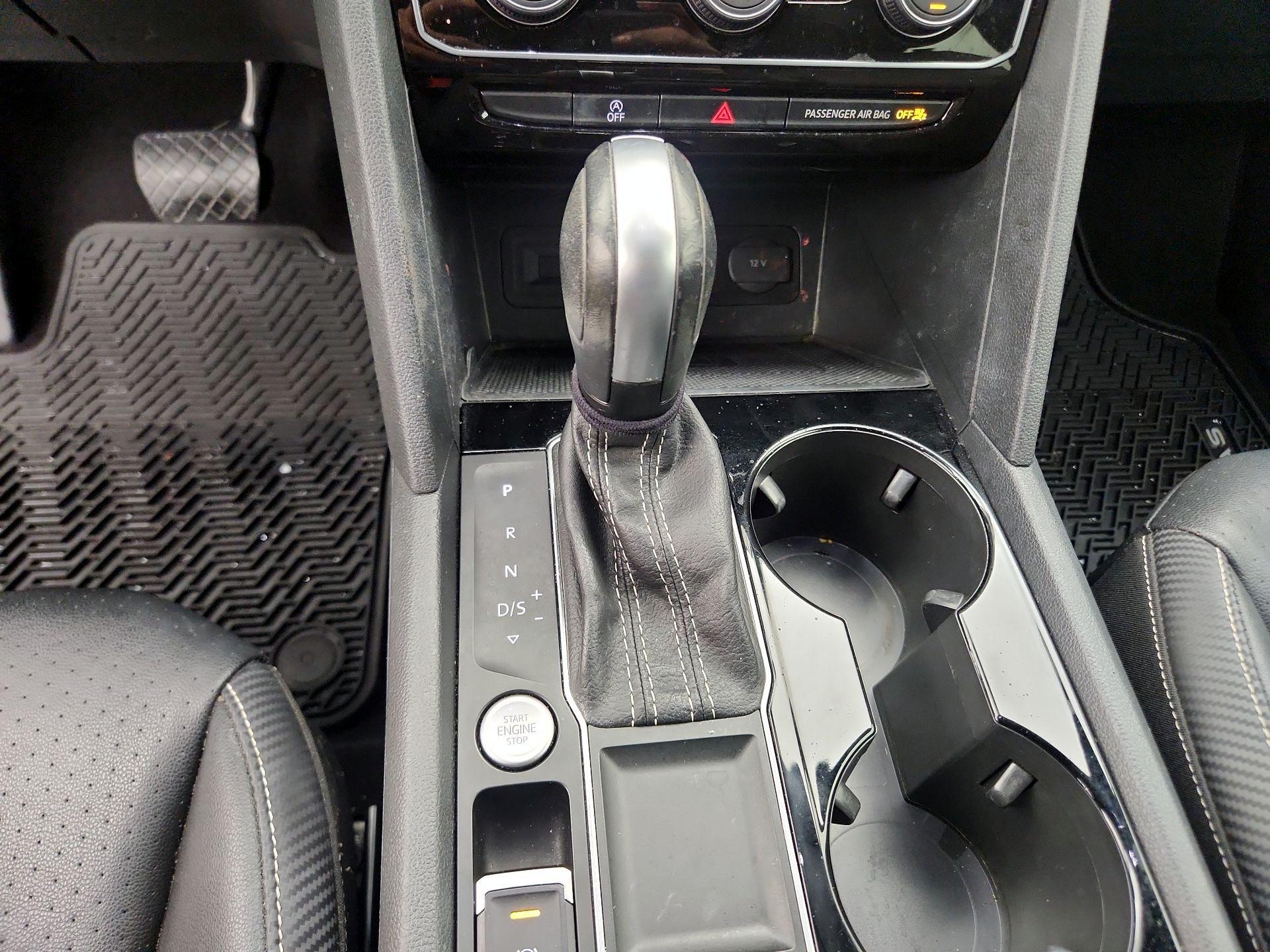 Thumbnail: 2022 Volkswagen Atlas - 17