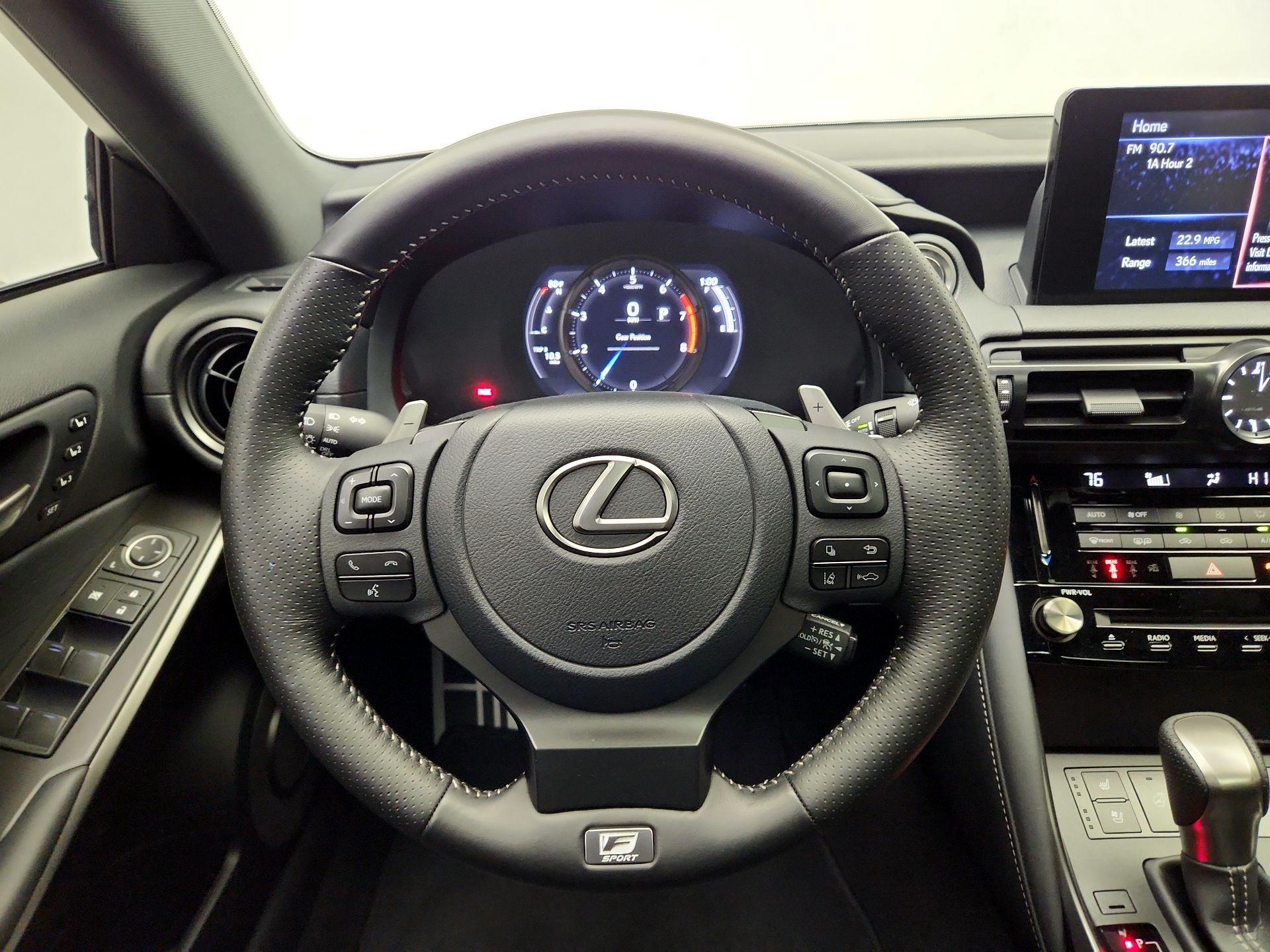 Thumbnail: 2023 Lexus IS - 10