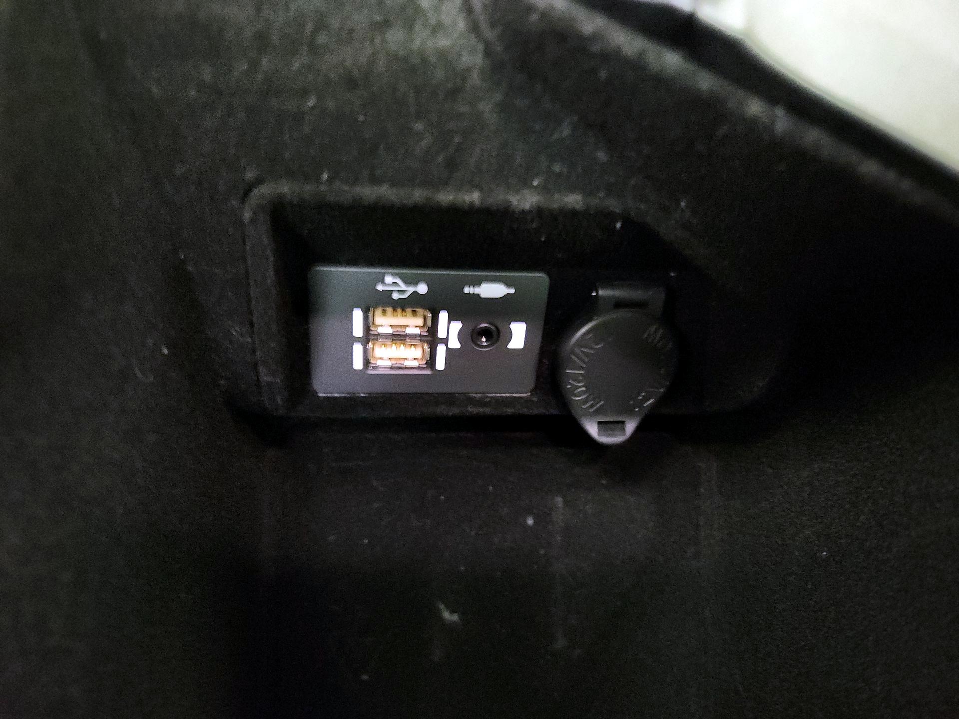 Thumbnail: 2023 Lexus IS - 19