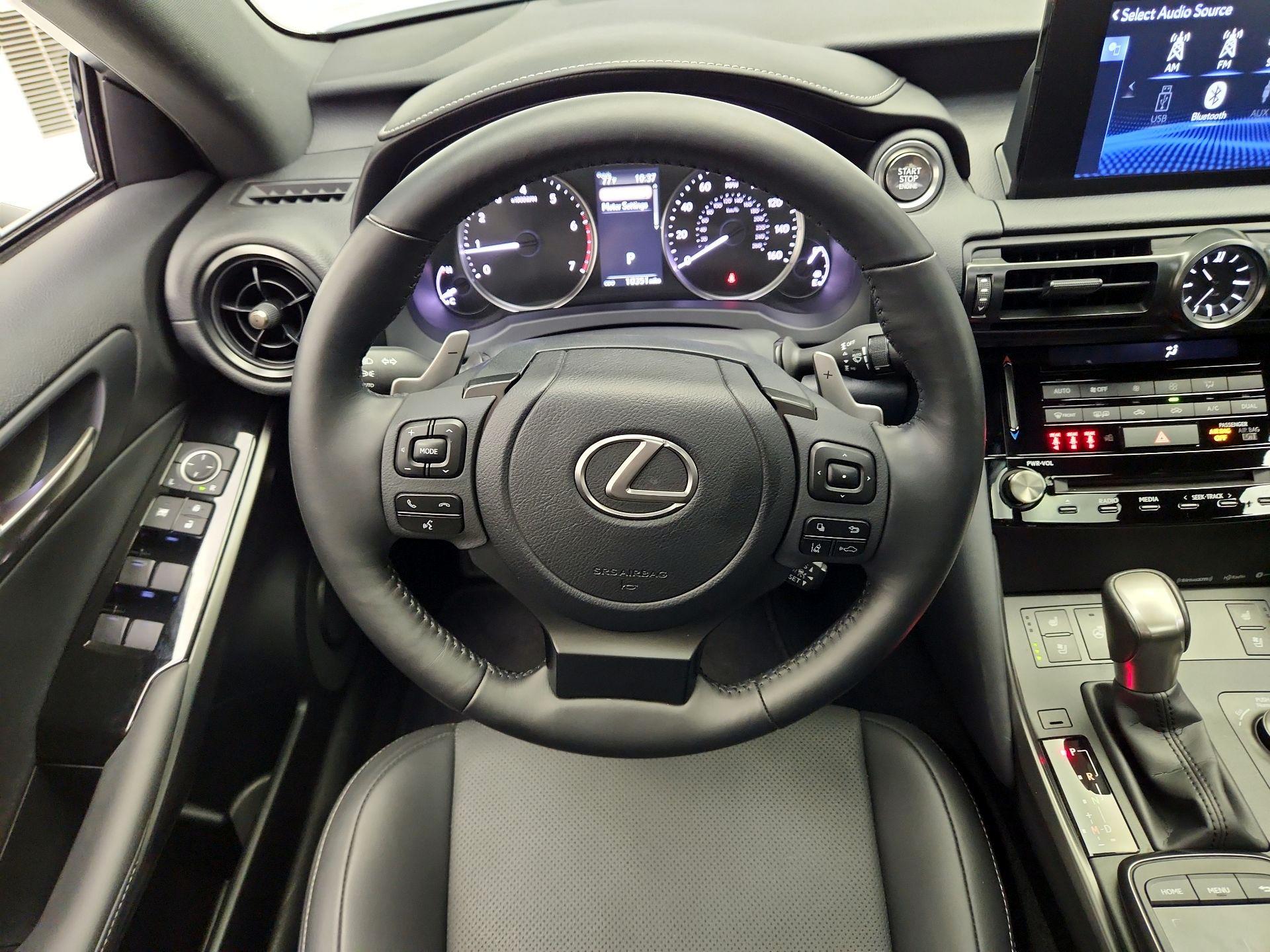 Thumbnail: 2023 Lexus IS - 10