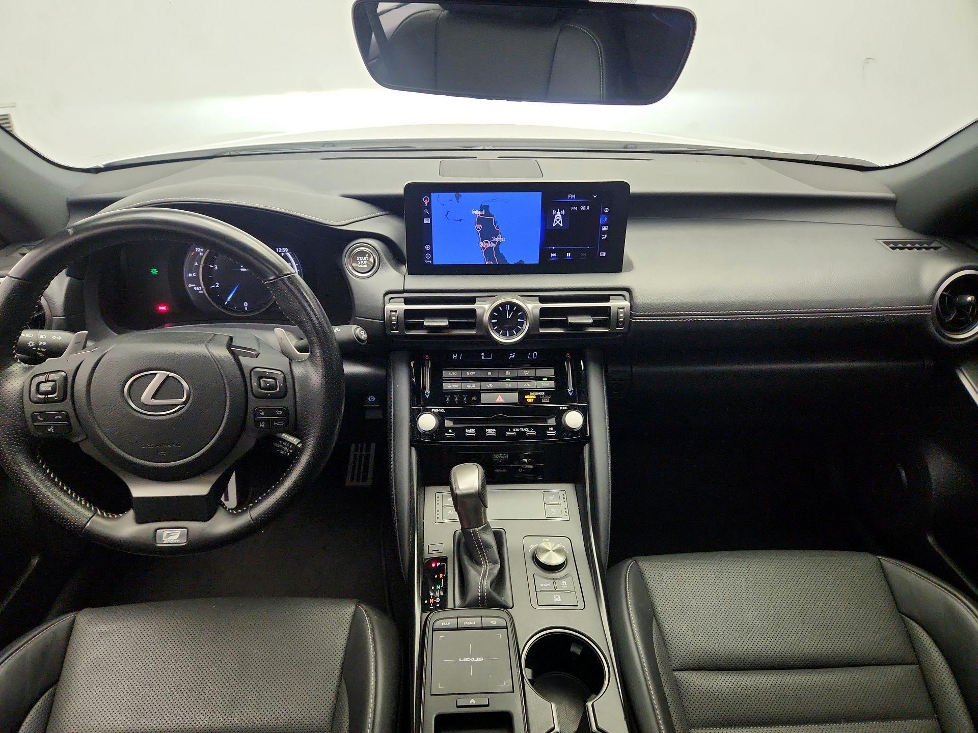 Thumbnail: 2022 Lexus IS - 9