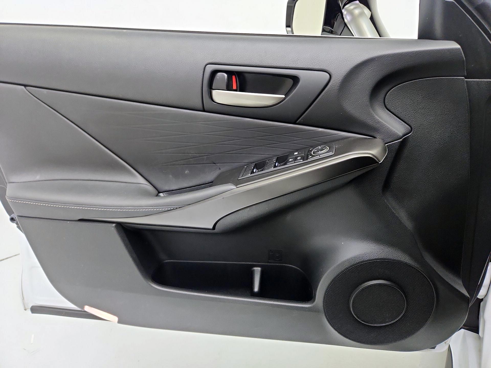 Thumbnail: 2022 Lexus IS - 12