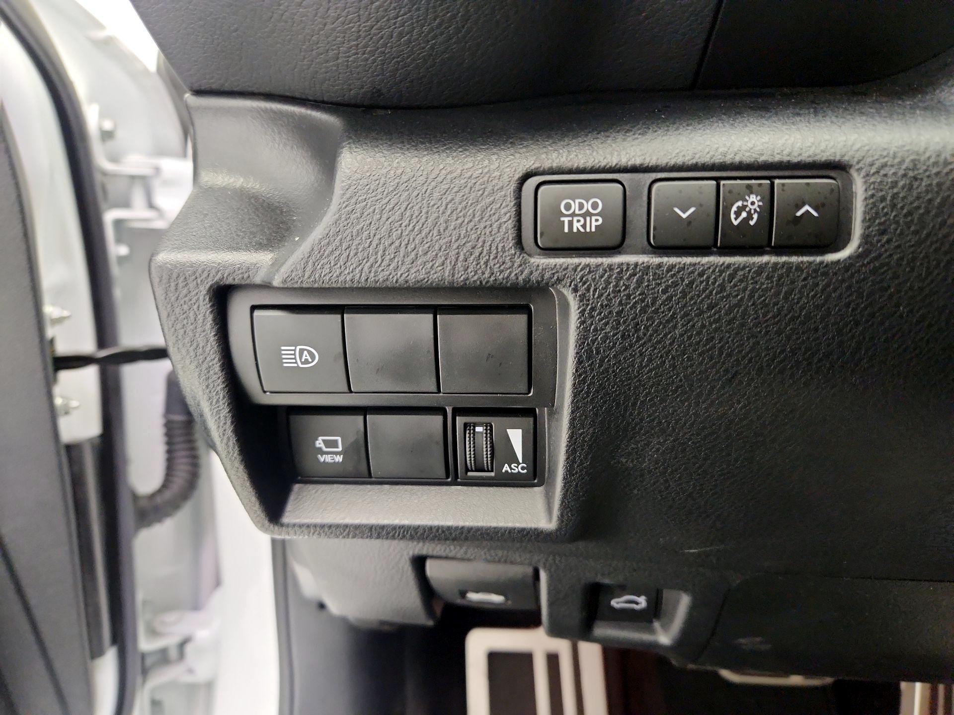 Thumbnail: 2022 Lexus IS - 13