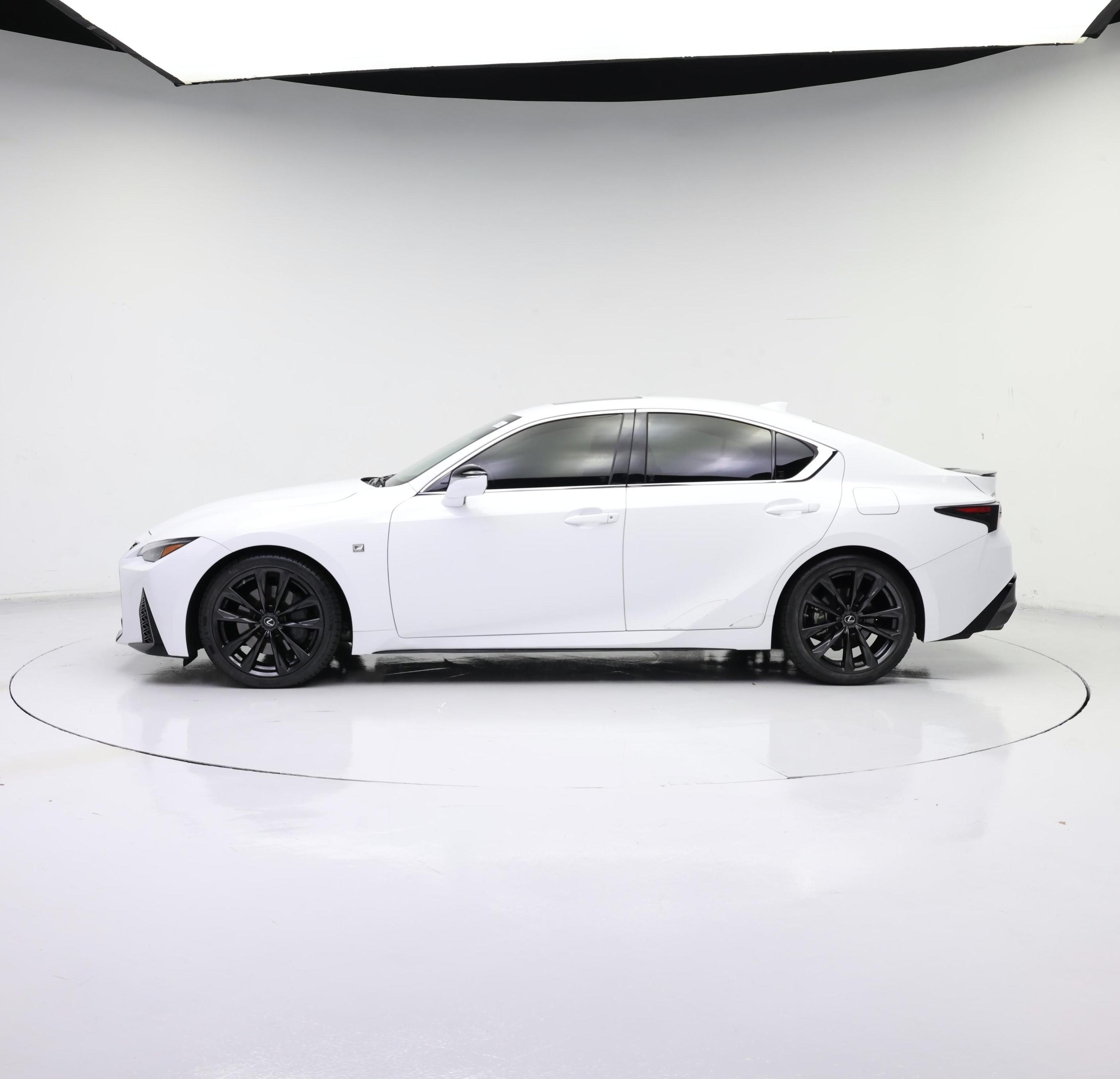 Thumbnail: 2022 Lexus IS - 3