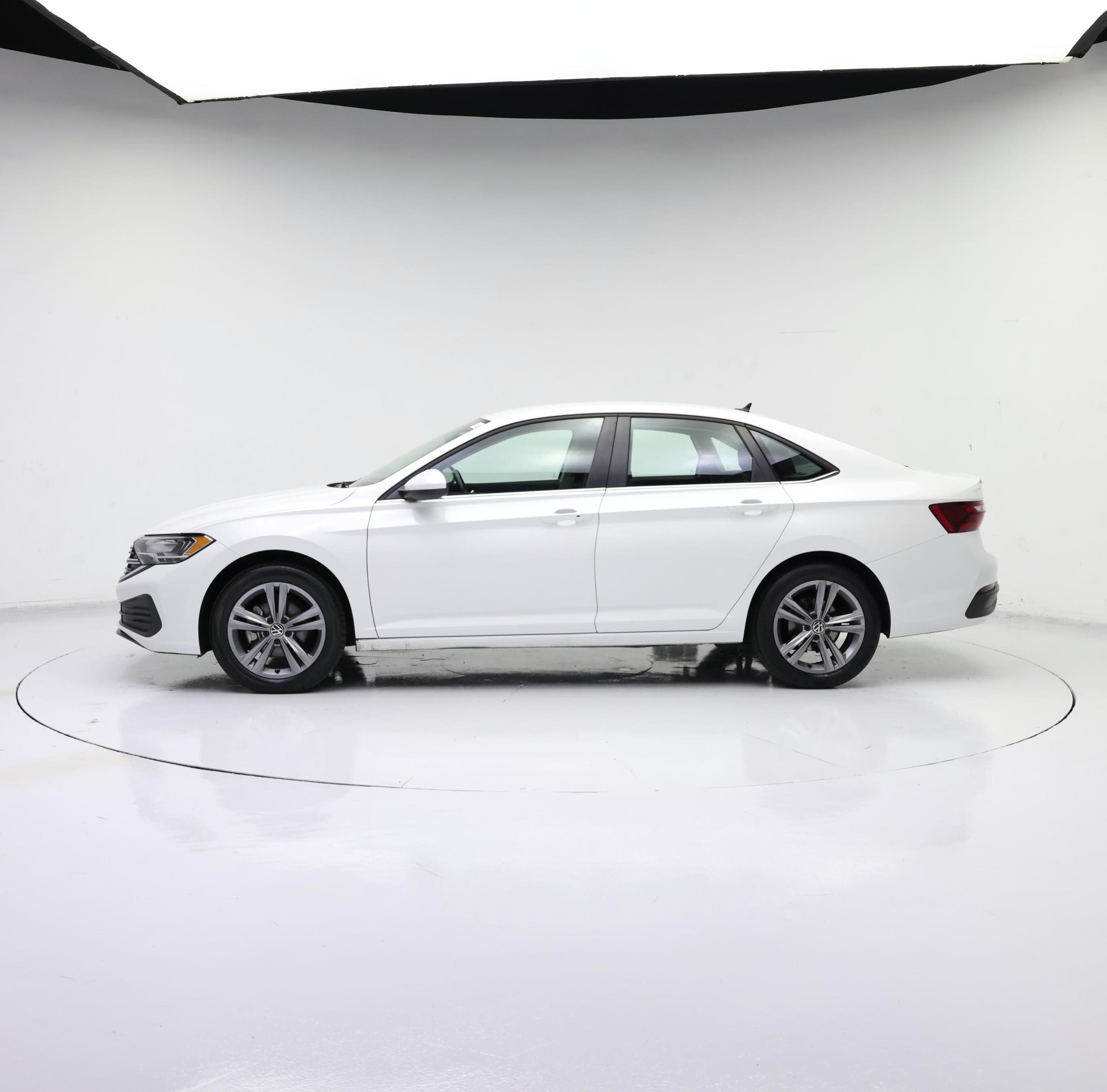 Thumbnail: 2023 Volkswagen Jetta - 3