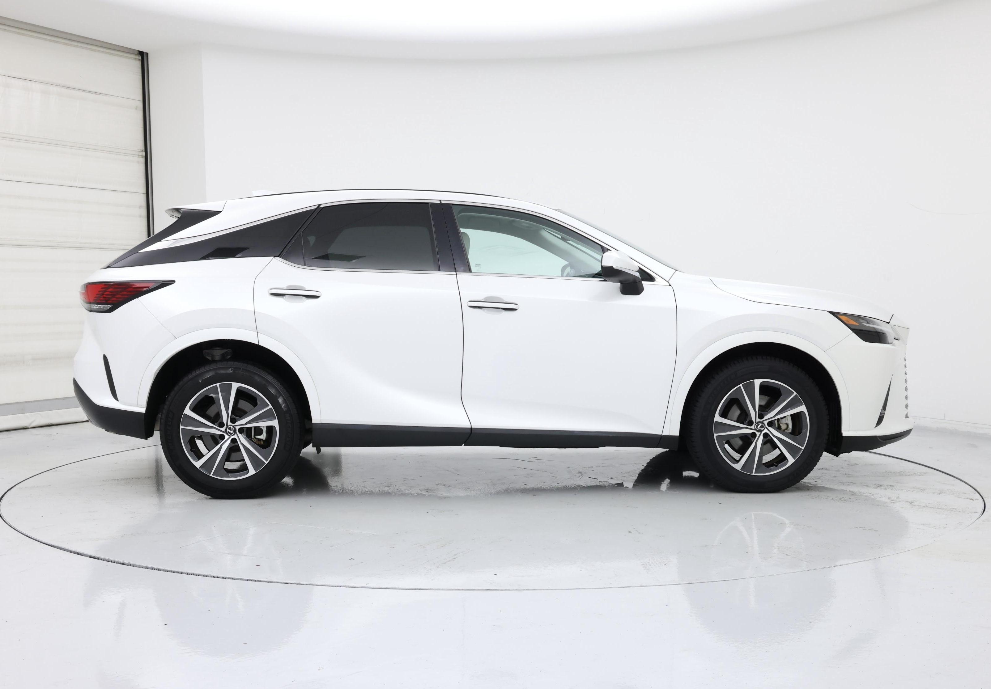 Thumbnail: 2023 Lexus RX - 7