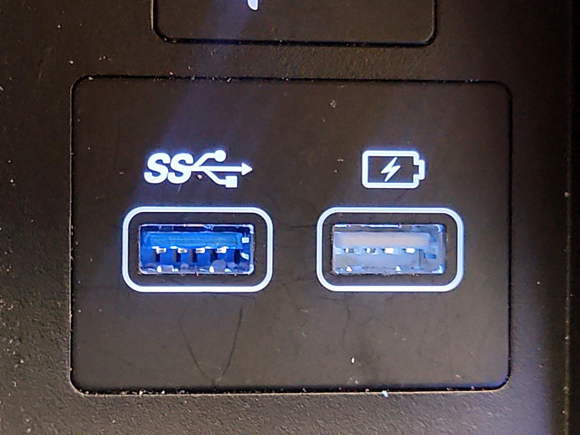 Thumbnail: 2022 Genesis GV80 - 19