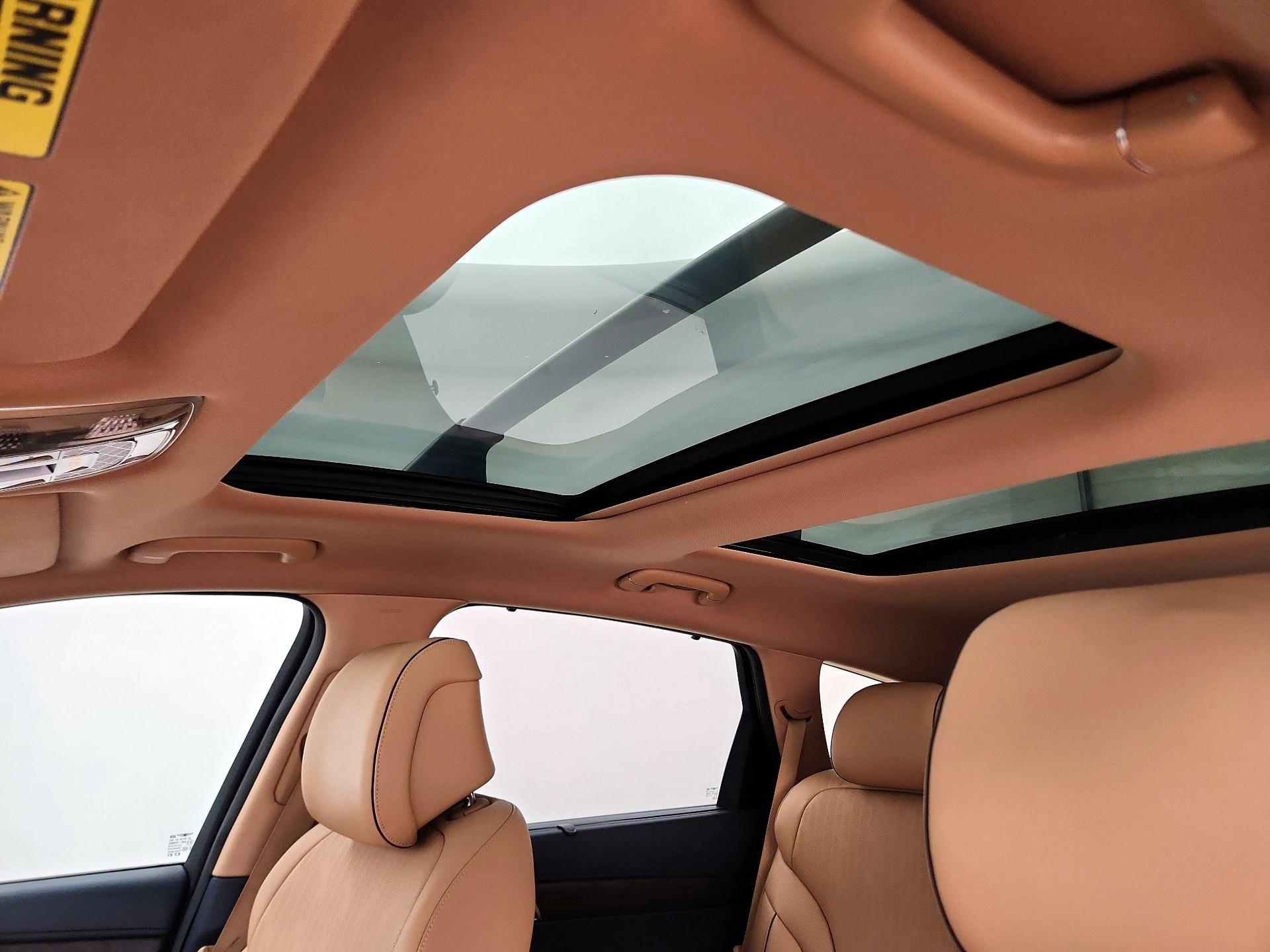 Thumbnail: 2022 Genesis GV80 - 20