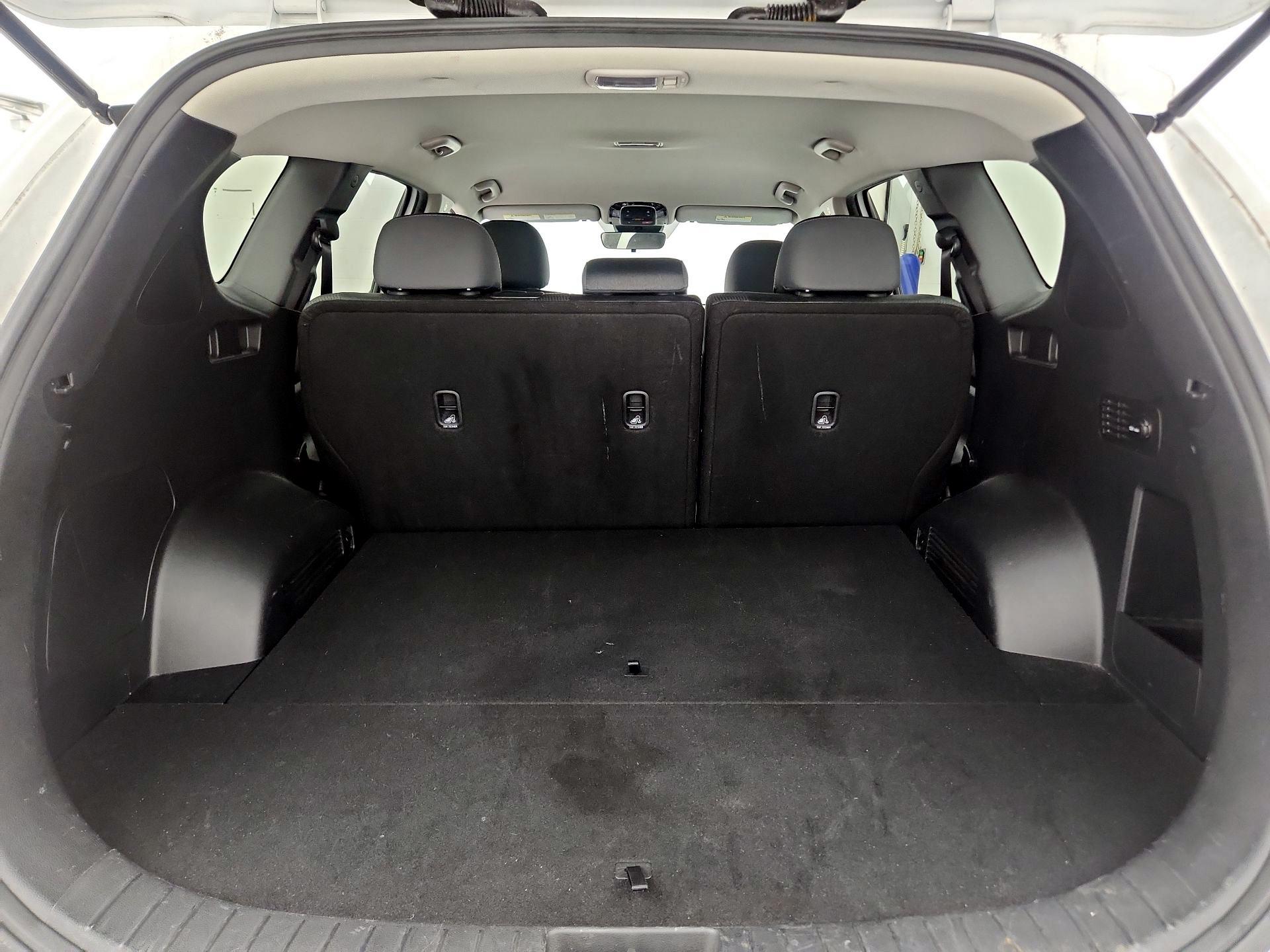 Thumbnail: 2022 Hyundai Santa Fe - 20