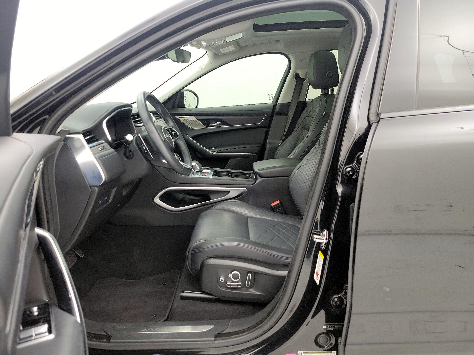 Thumbnail: 2022 Jaguar F-Pace - 11