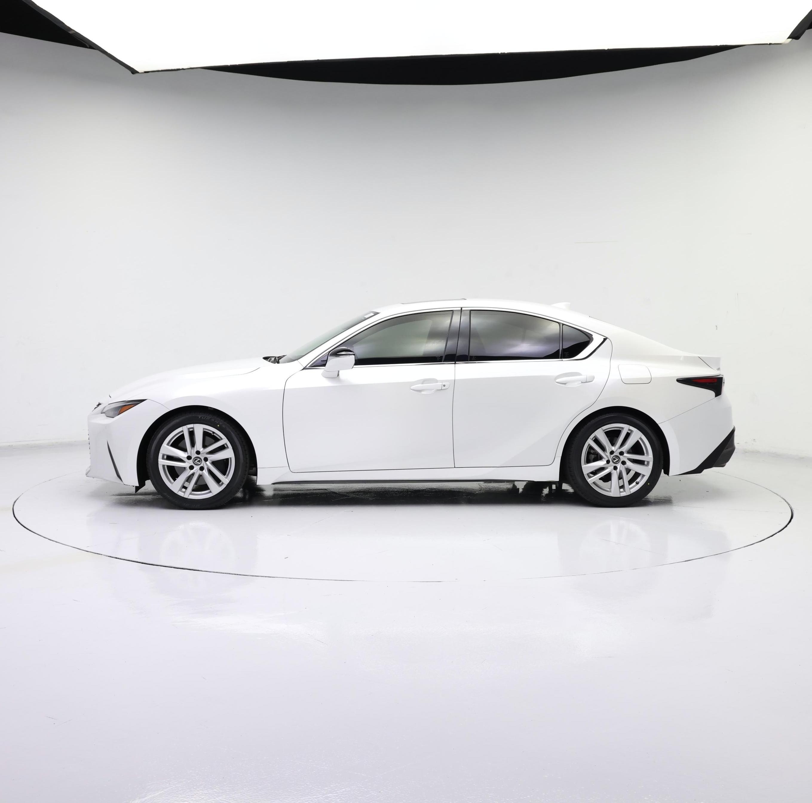 Thumbnail: 2023 Lexus IS - 3