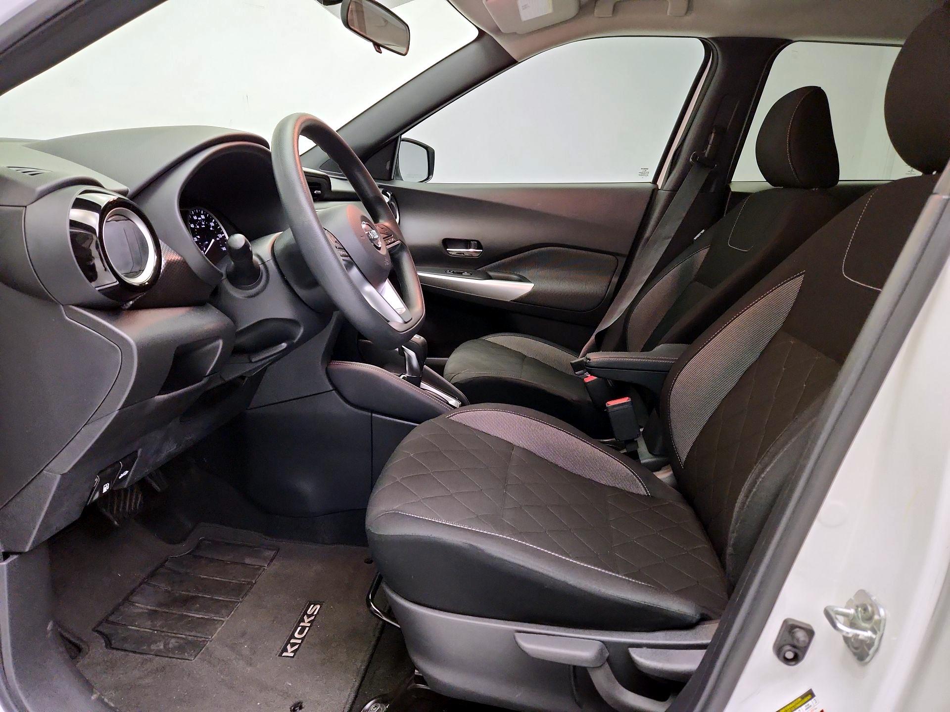 Thumbnail: 2020 Nissan Kicks - 11