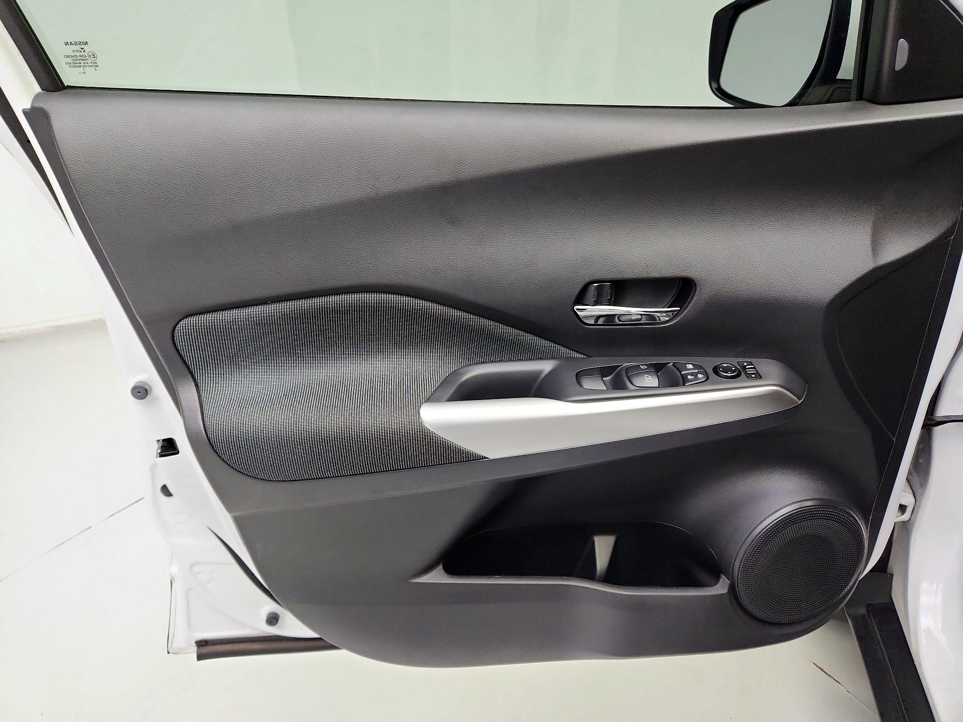 Thumbnail: 2020 Nissan Kicks - 12