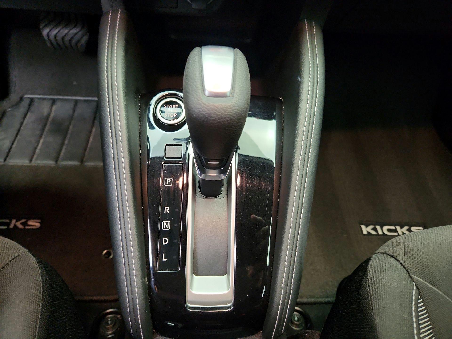 Thumbnail: 2020 Nissan Kicks - 17