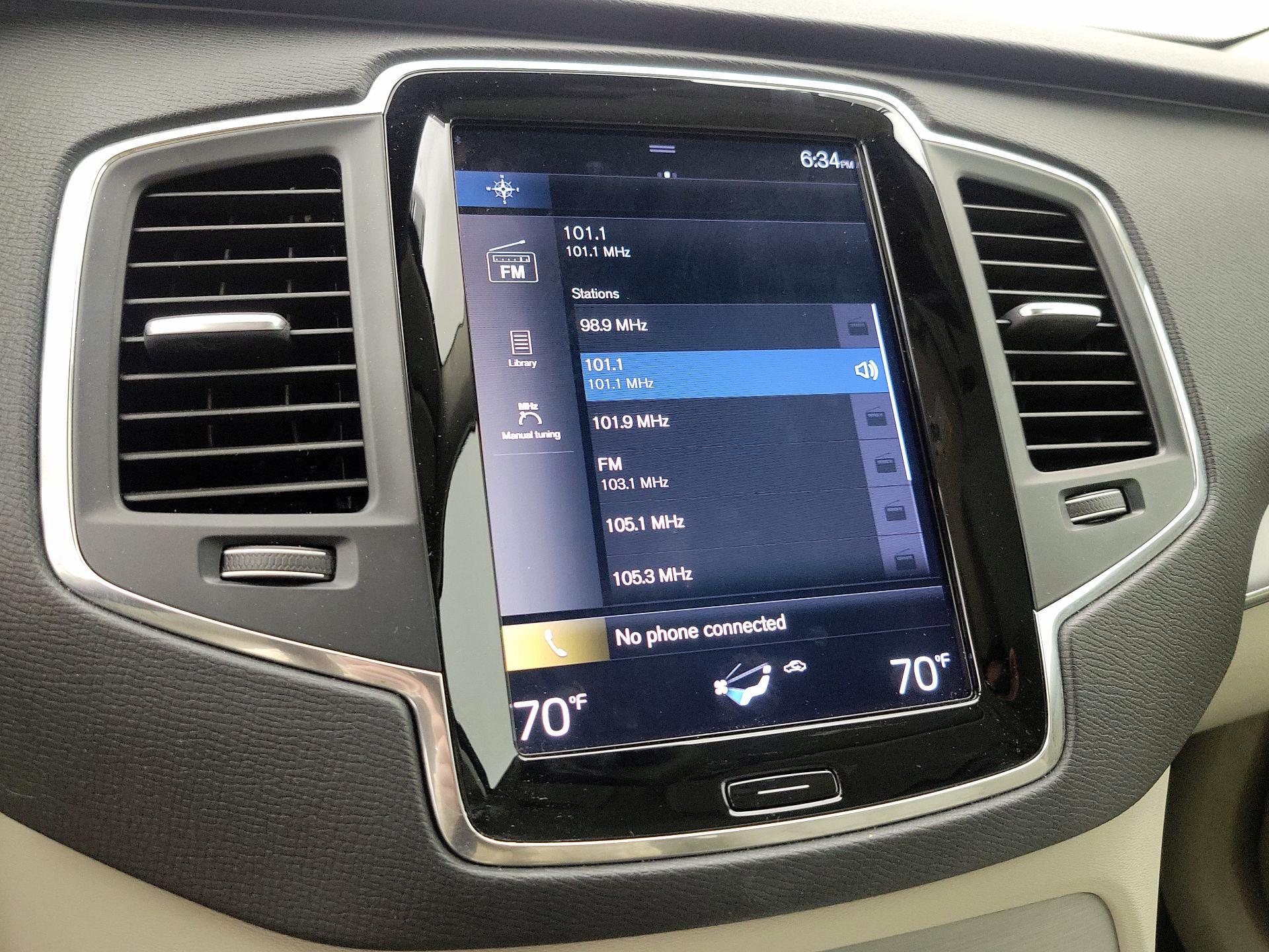 Thumbnail: 2021 Volvo XC90 - 16