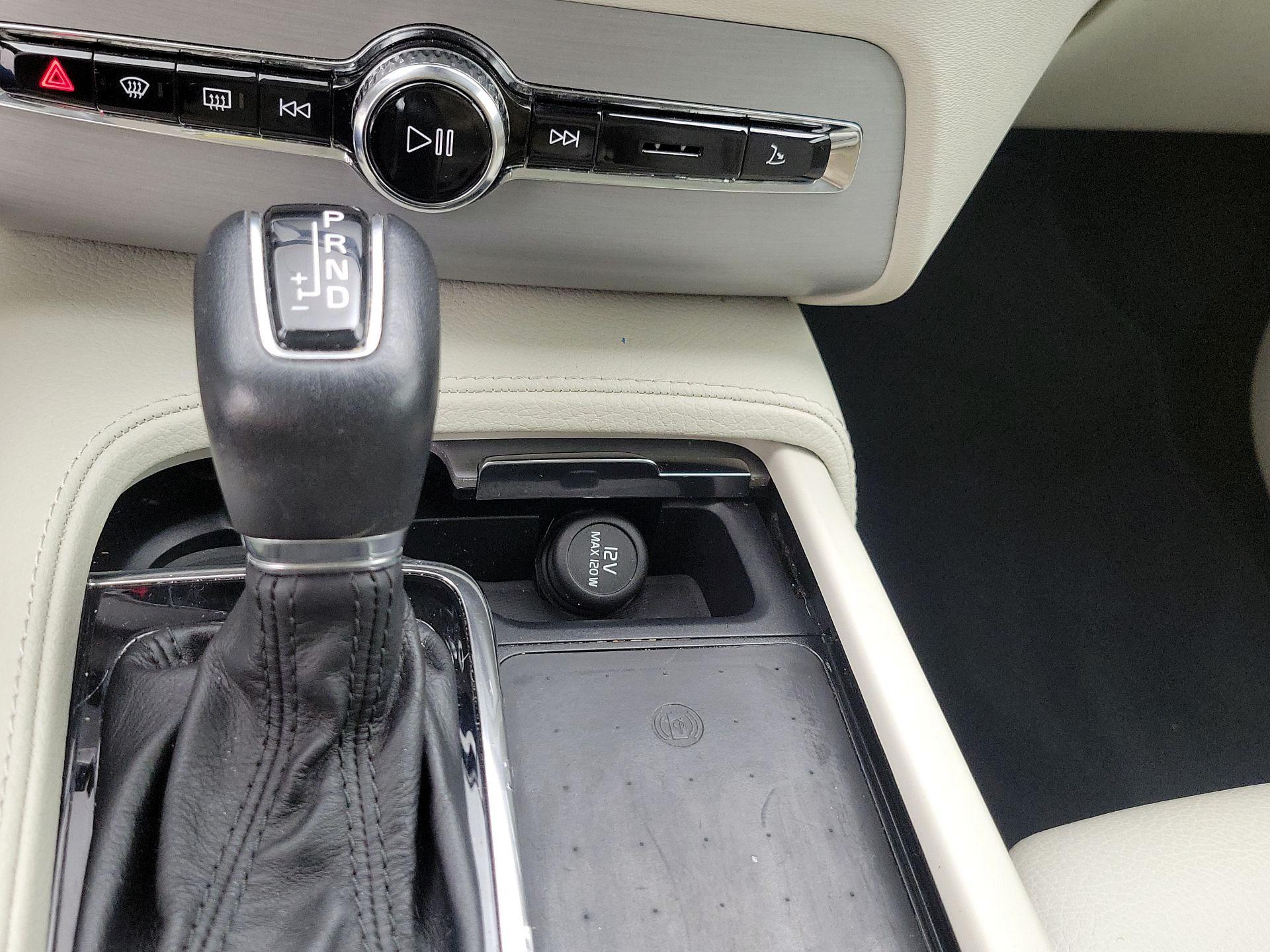 Thumbnail: 2021 Volvo XC90 - 19