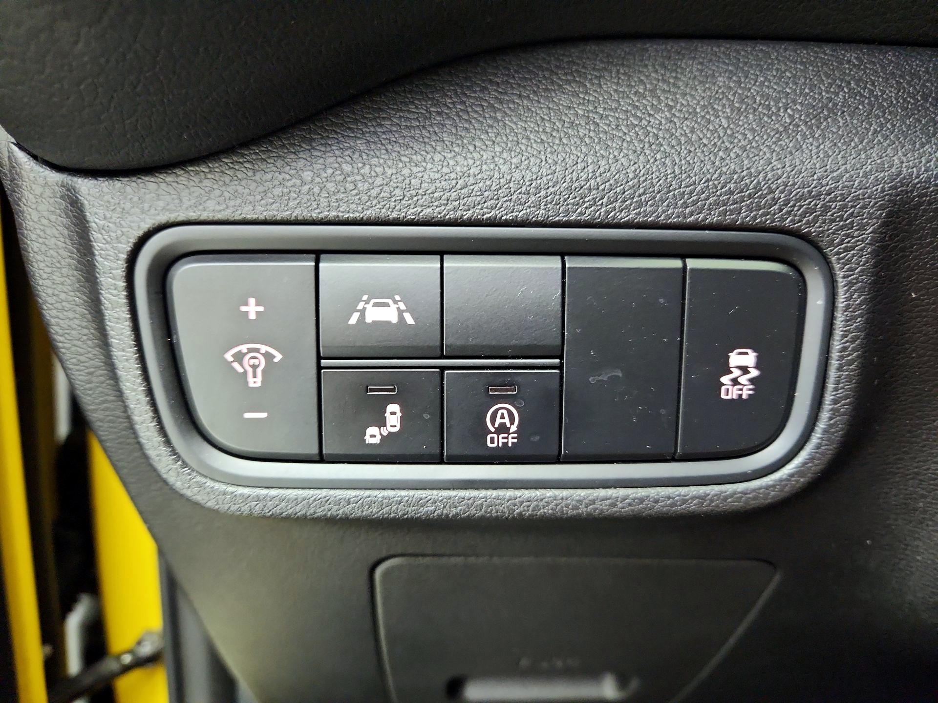 Thumbnail: 2020 Kia Soul - 13