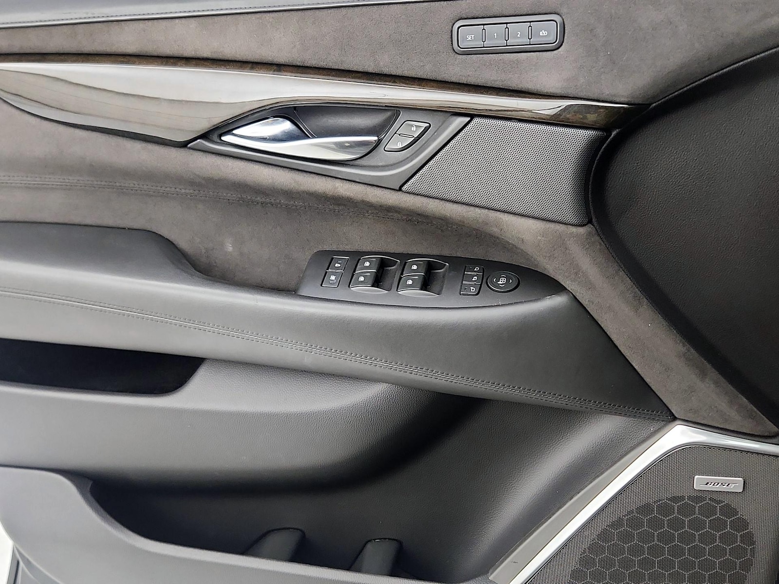 2020 Cadillac Escalade ESV Platinum - Photo 13
