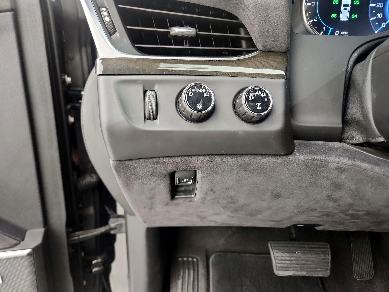 2020 Cadillac Escalade ESV Platinum - Photo 14