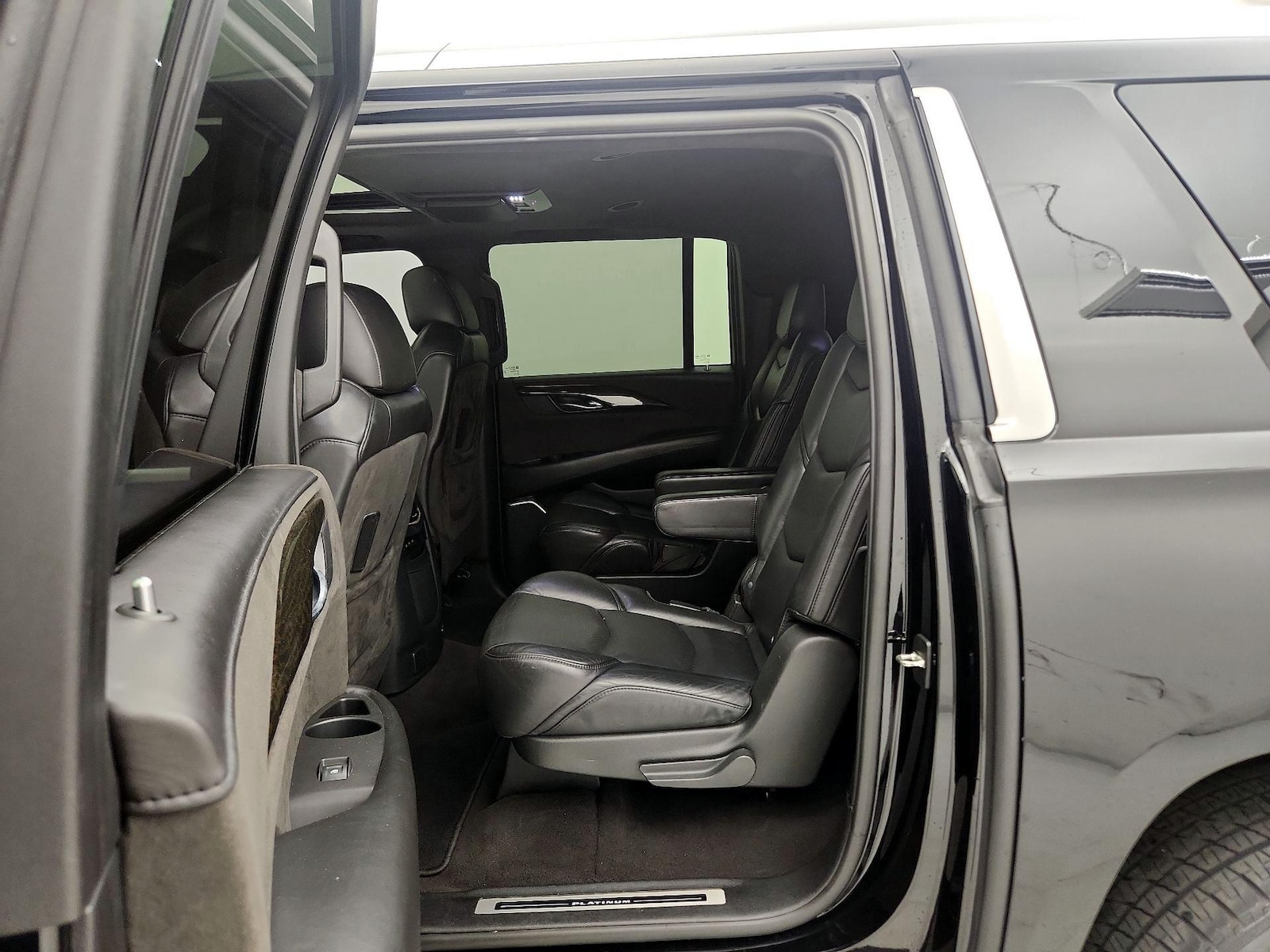 2020 Cadillac Escalade ESV Platinum - Photo 22