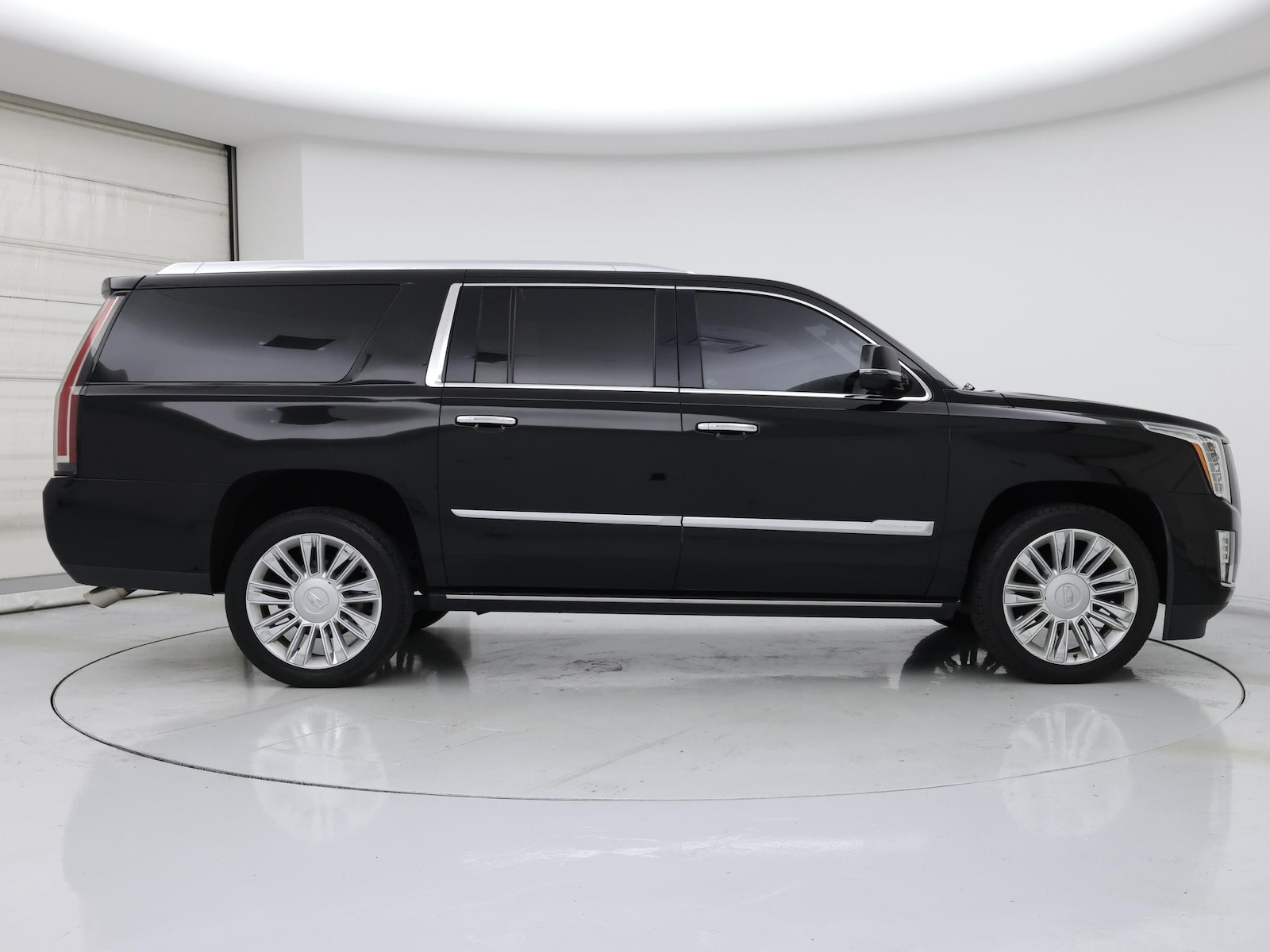 2020 Cadillac Escalade ESV Platinum - Photo 8