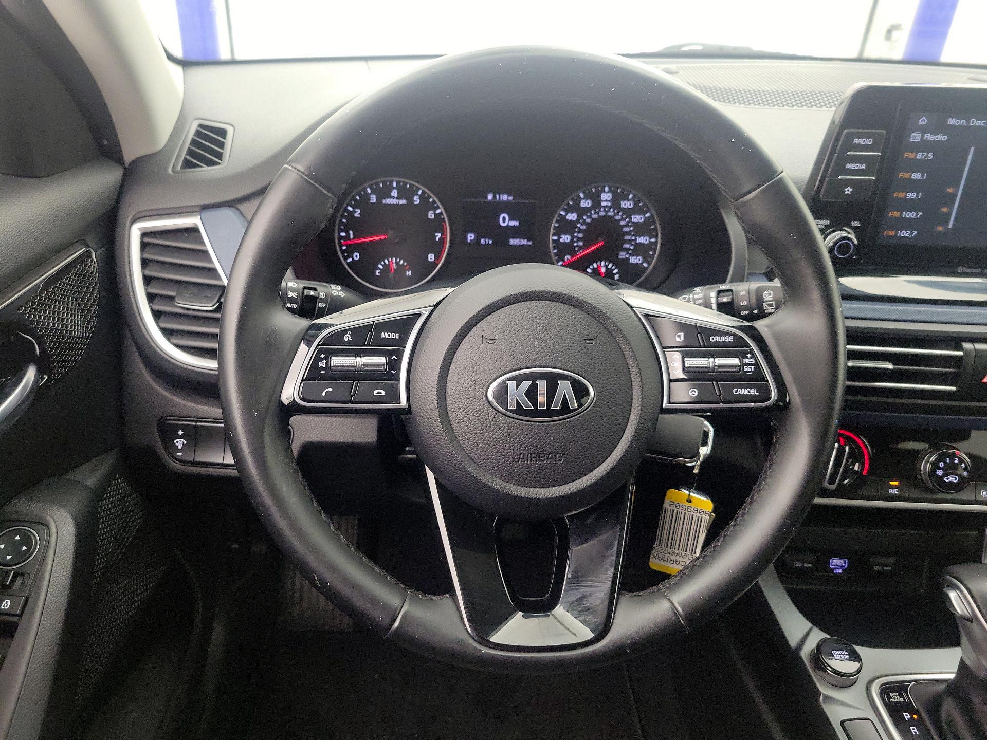 Thumbnail: 2021 Kia Seltos - 10