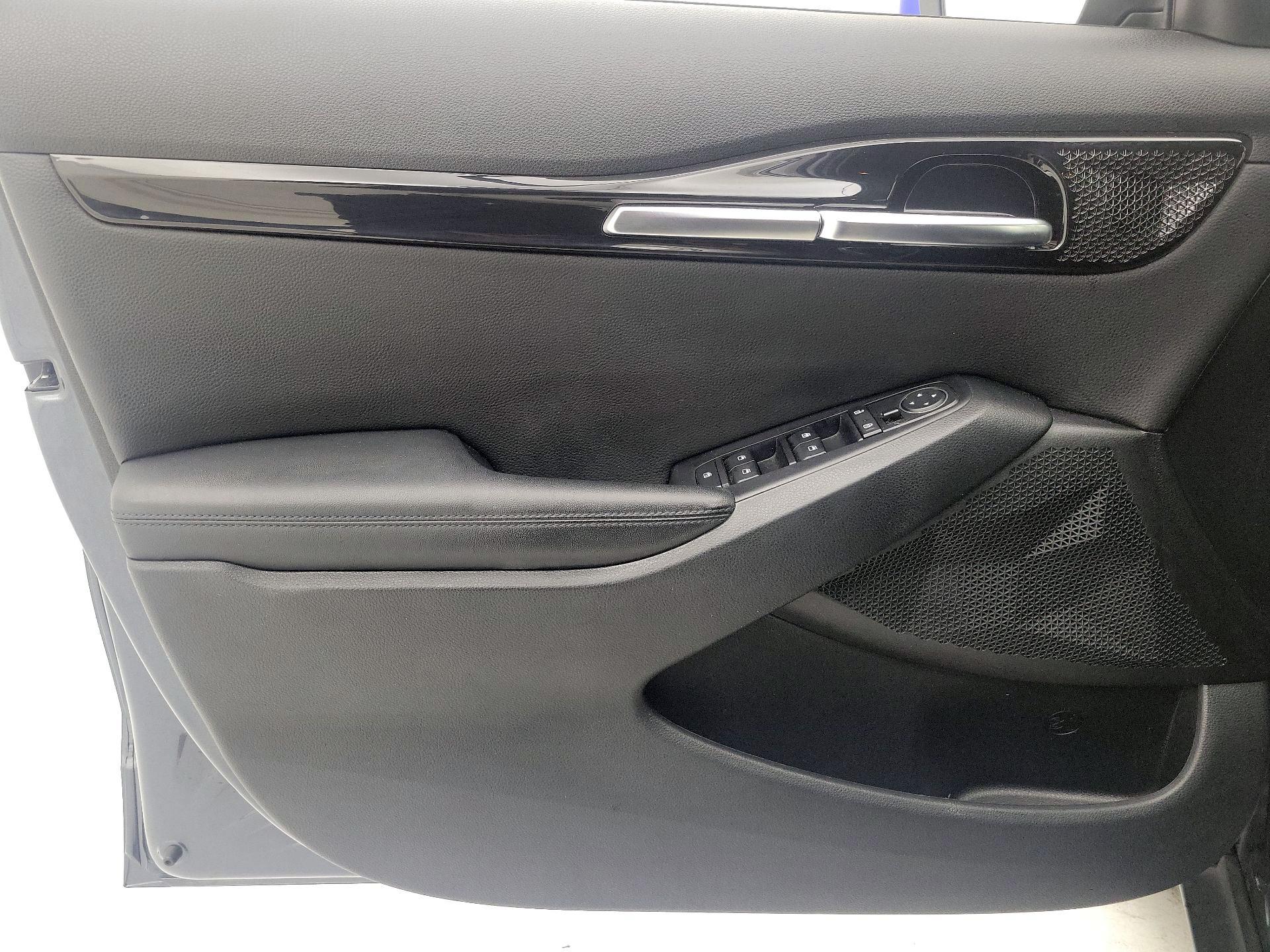 Thumbnail: 2021 Kia Seltos - 12