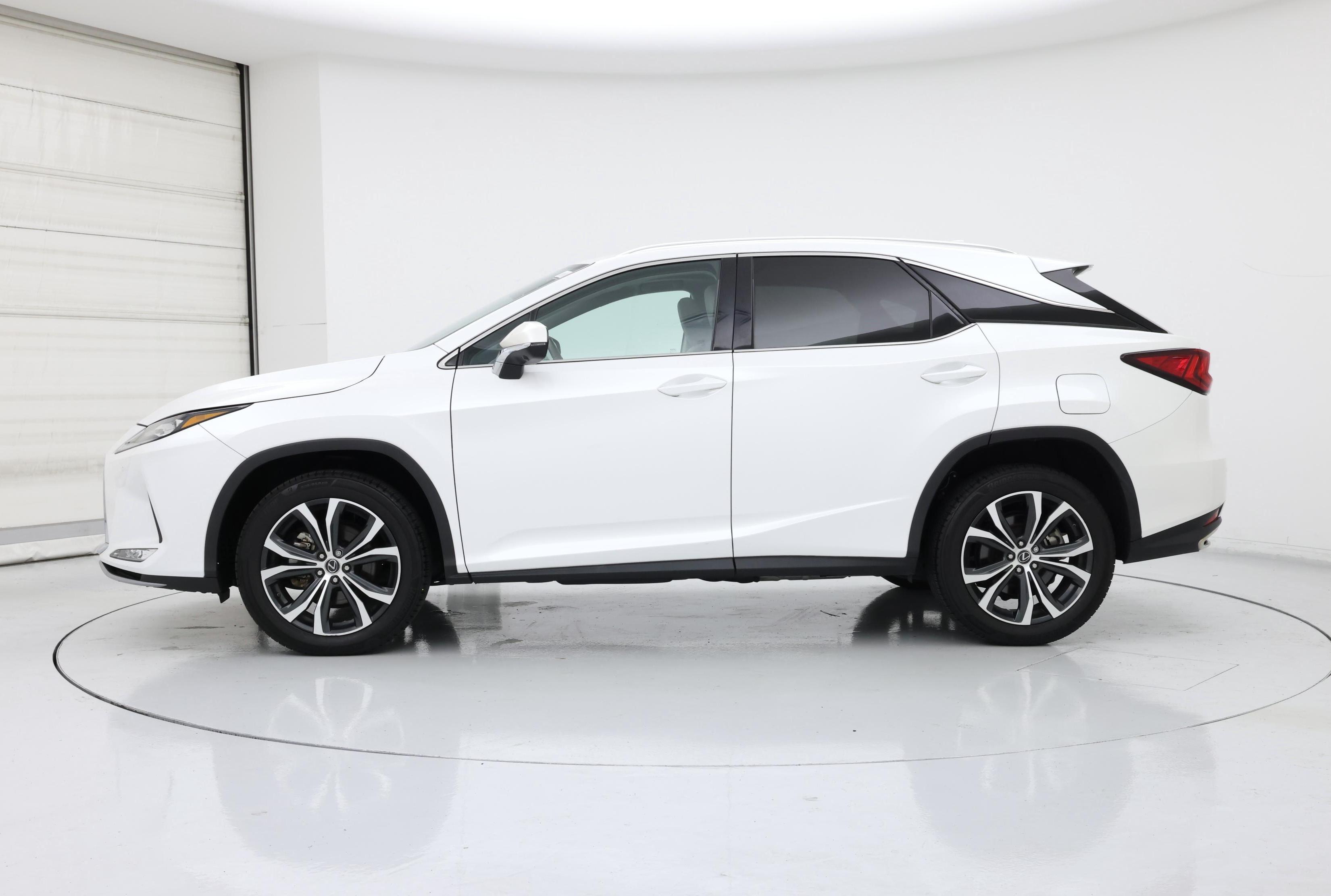 Thumbnail: 2022 Lexus RX - 3