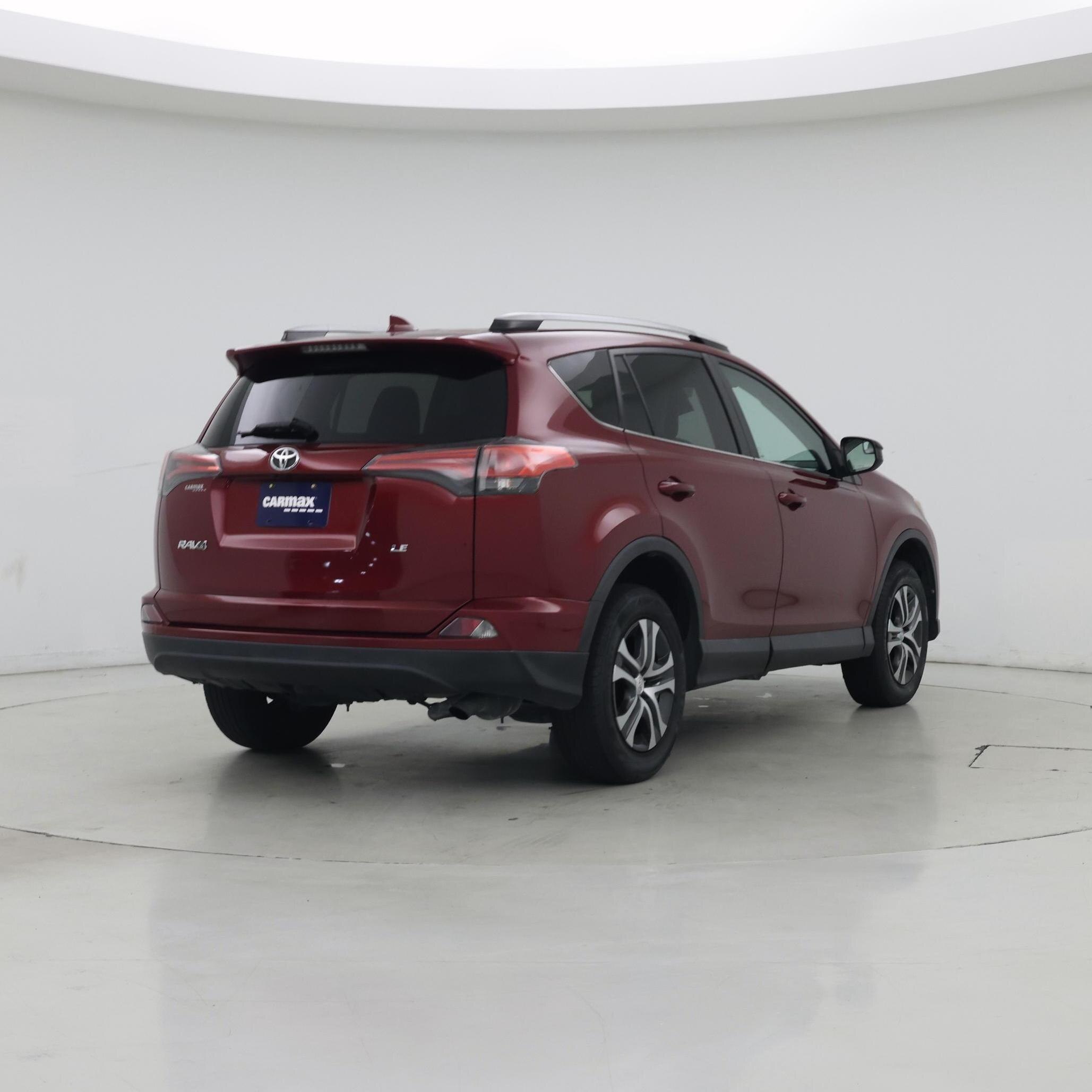 Thumbnail: 2018 Toyota RAV4 - 8