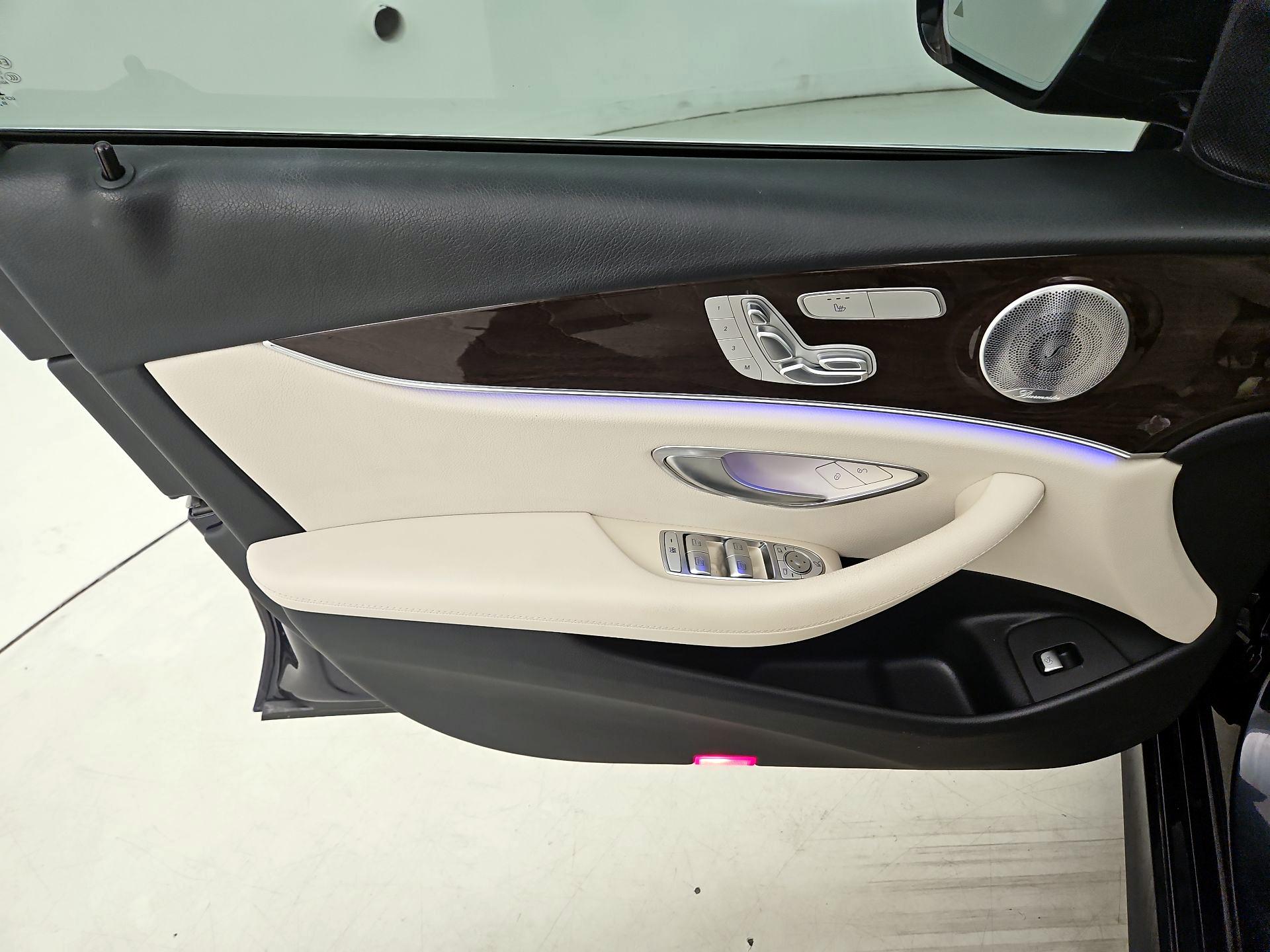 Thumbnail: 2021 Mercedes-Benz E-Class - 12