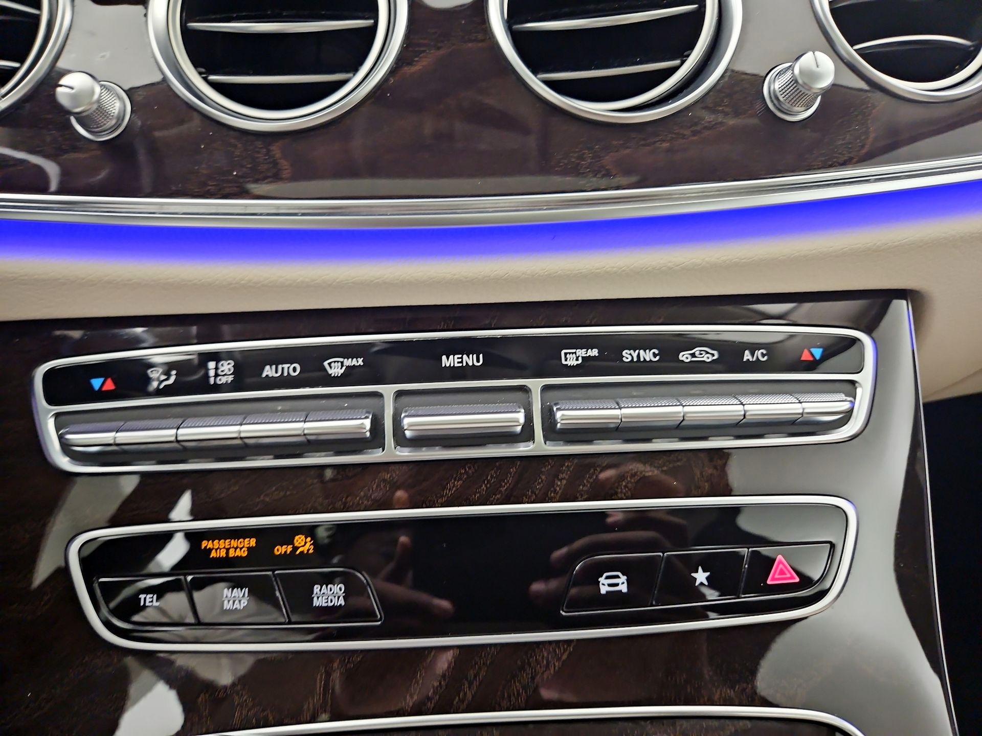 Thumbnail: 2021 Mercedes-Benz E-Class - 17