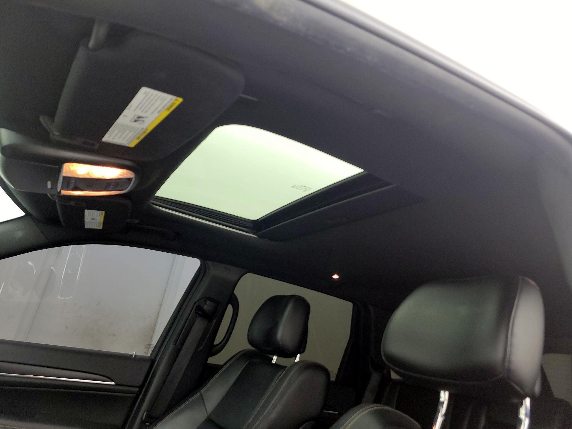 Thumbnail: 2017 Jeep Grand Cherokee - 18